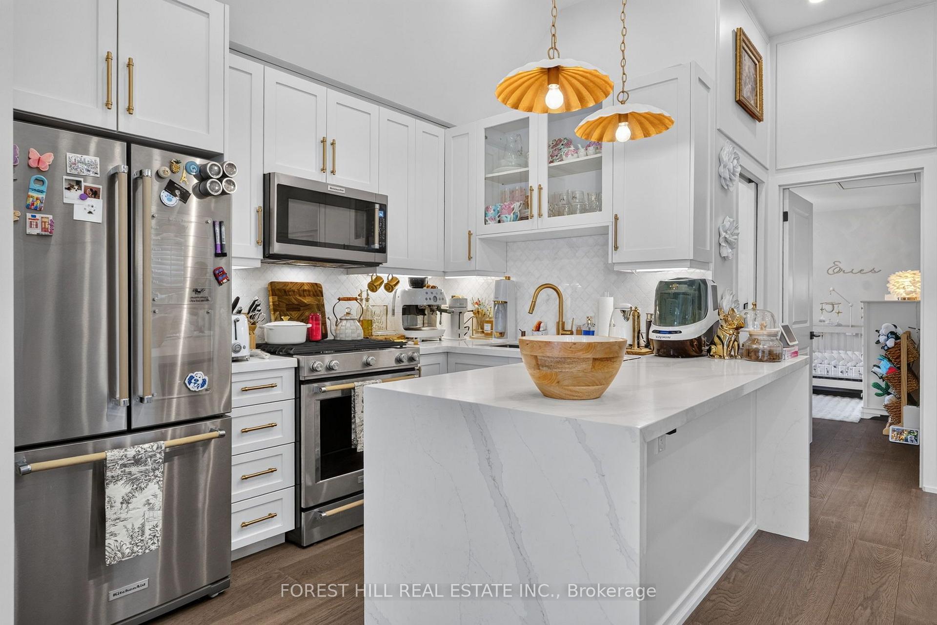 Photo 13 of 346 O'Connor Drive, Toronto, East York — HOMEH