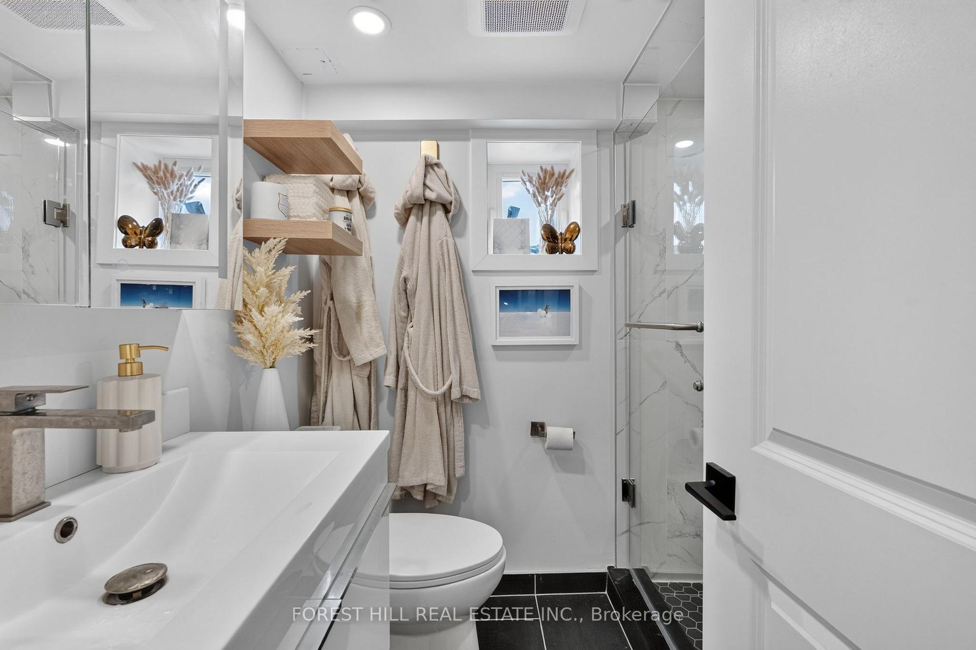 Photo 29 of 346 O'Connor Drive, Toronto, East York — HOMEH