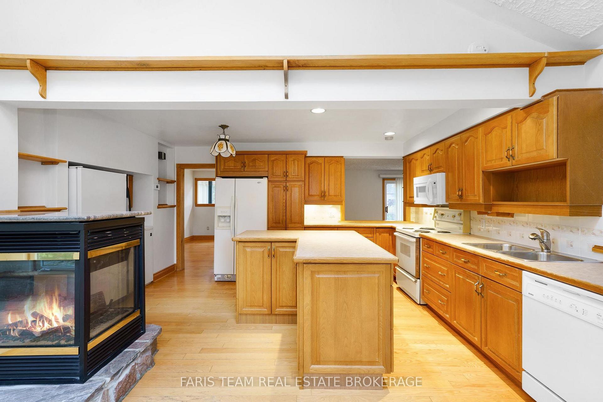 Photo 7 of 2790 Purvis Street, Innisfil, Rural Innisfil — HOMEH