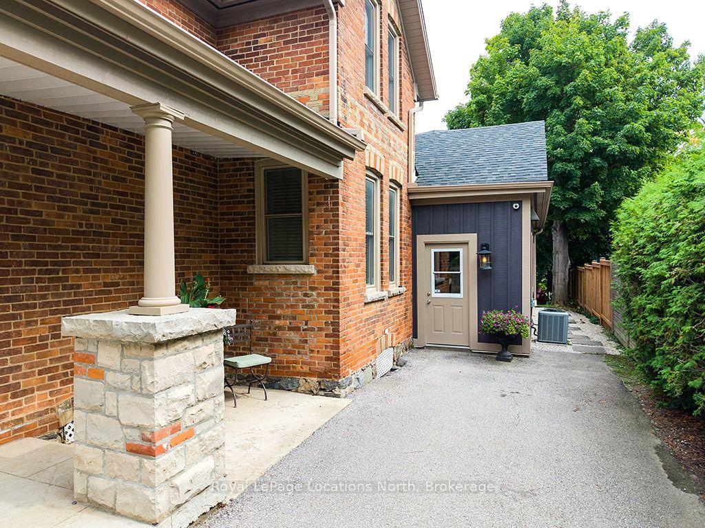 Photo 43 of 97 Bruce Street S, Blue Mountains — HOMEH