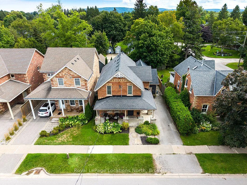 Photo 4 of 97 Bruce Street S, Blue Mountains — HOMEH