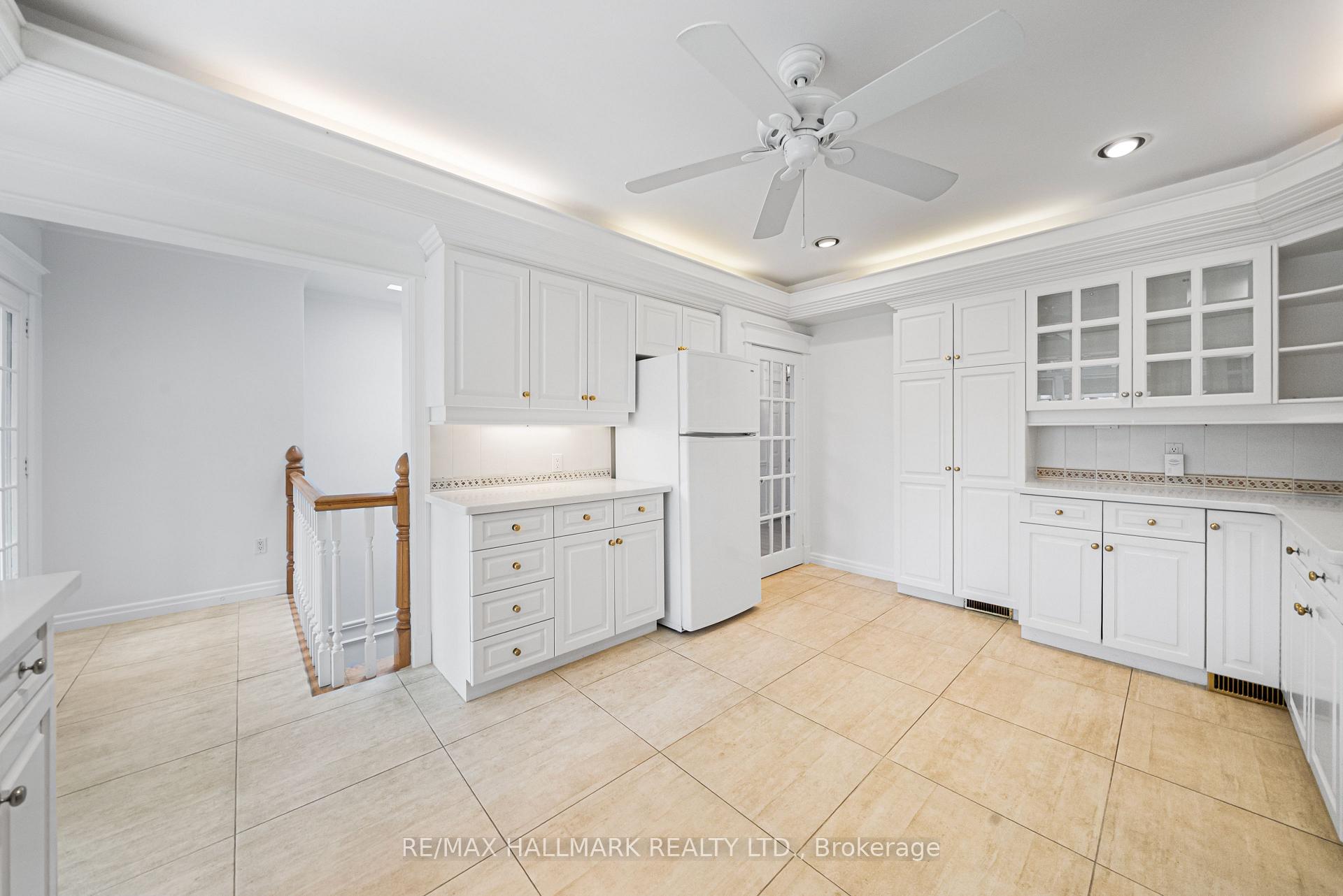 Photo 15 of 154 Valley Road, North York, Bridle Path-Sunnybrook-York Mills — HOMEH