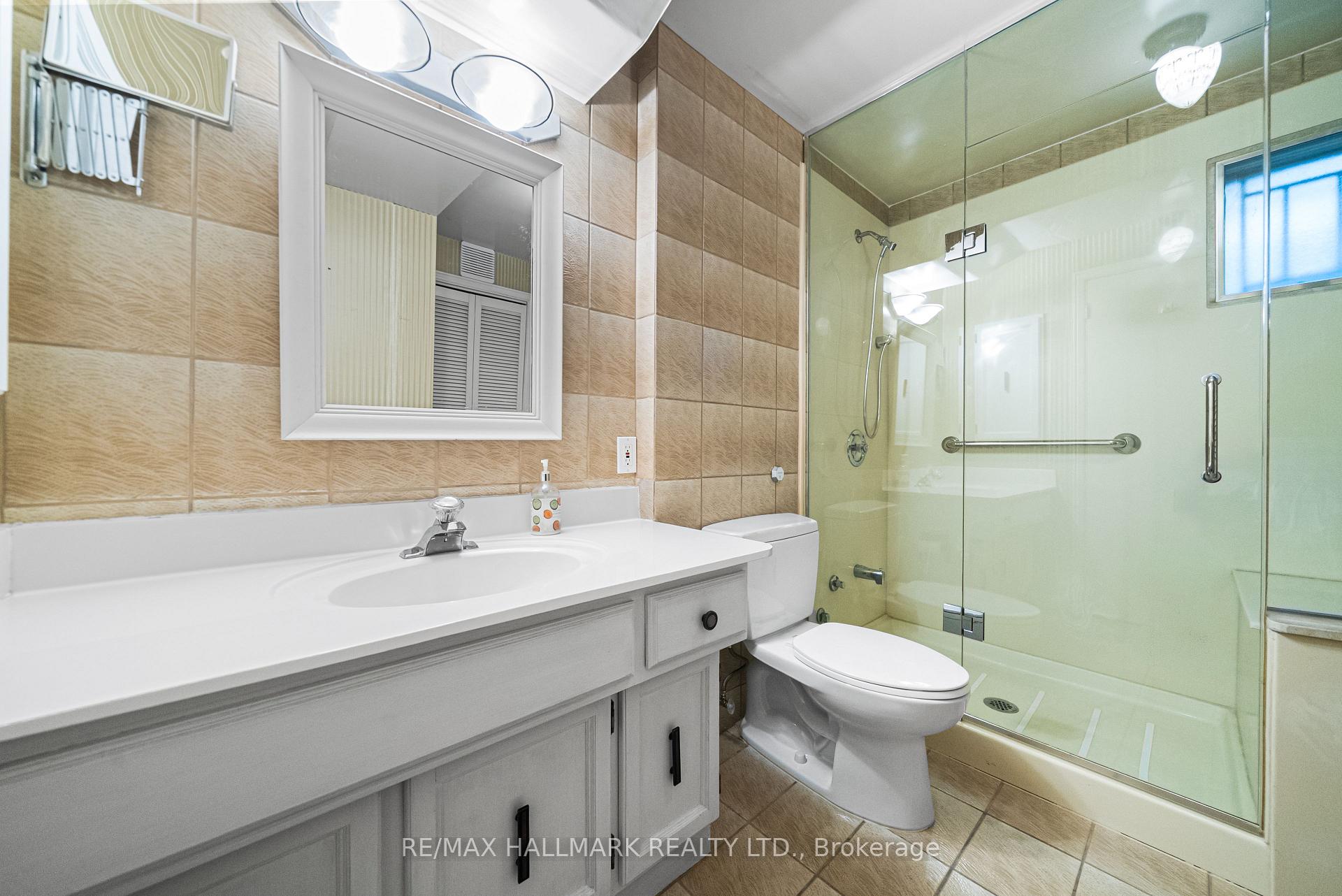 Photo 42 of 154 Valley Road, North York, Bridle Path-Sunnybrook-York Mills — HOMEH