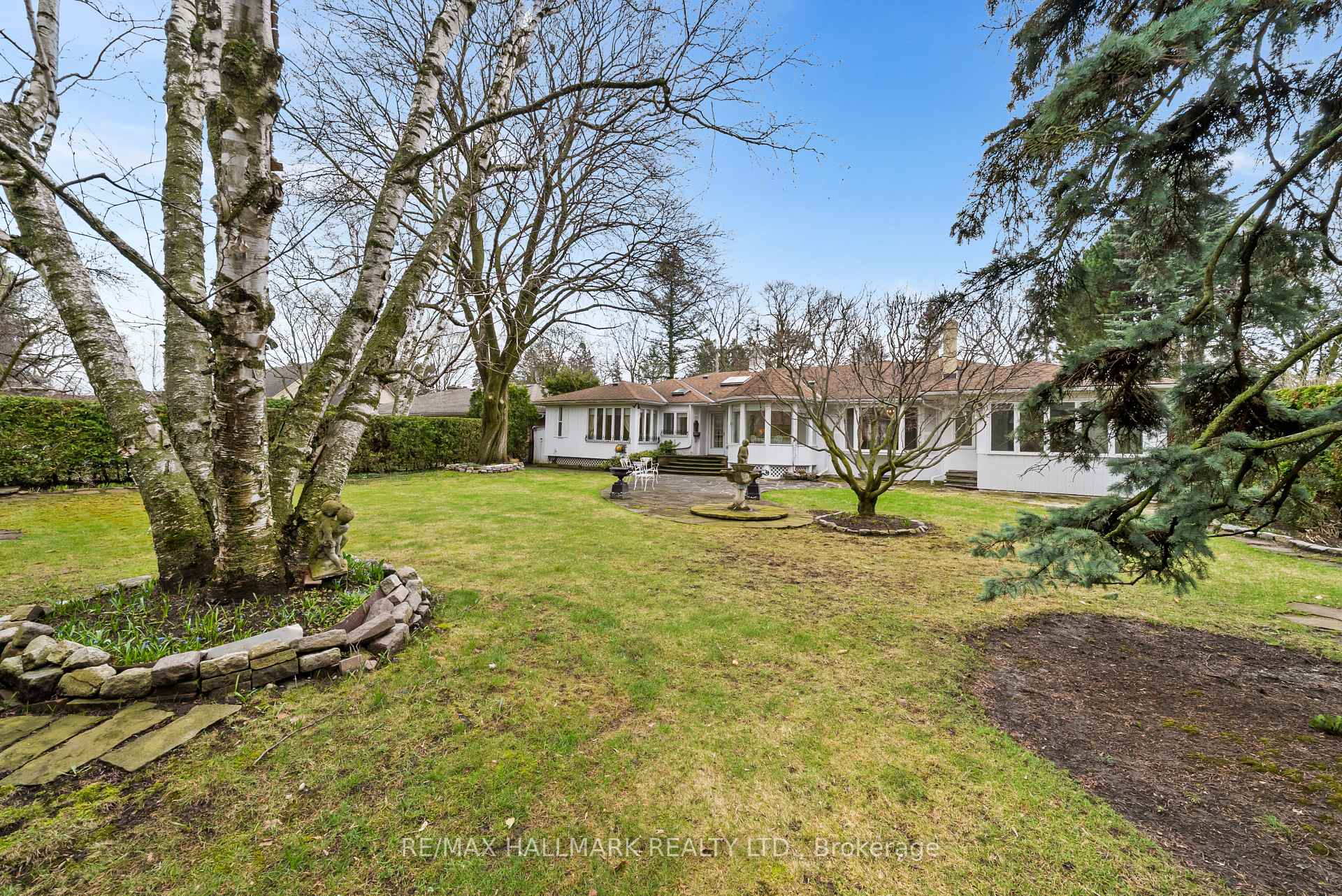 Photo 46 of 154 Valley Road, North York, Bridle Path-Sunnybrook-York Mills — HOMEH