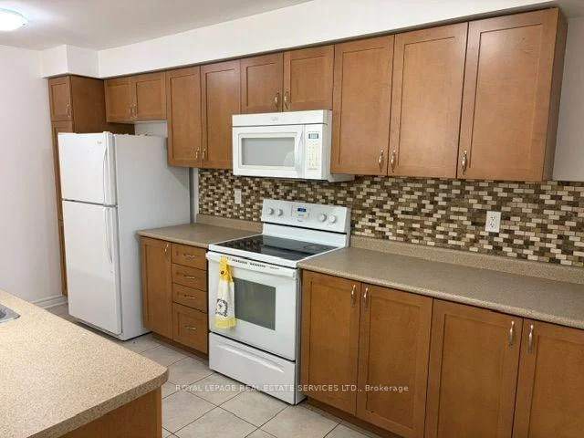 Photo 12 of 1625 Gainer Crescent, Milton, Clarke — HOMEH