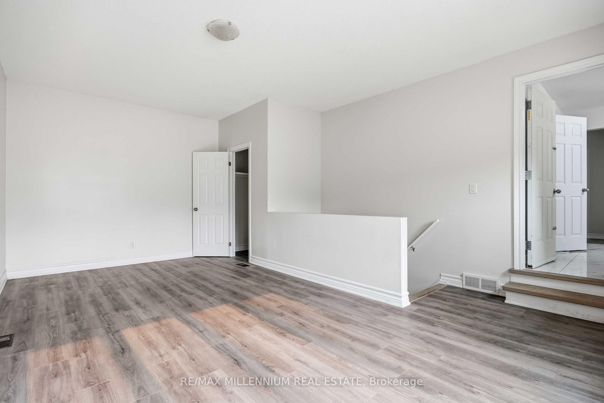 Photo 10 of 867 Wellington Street, Sarnia — HOMEH
