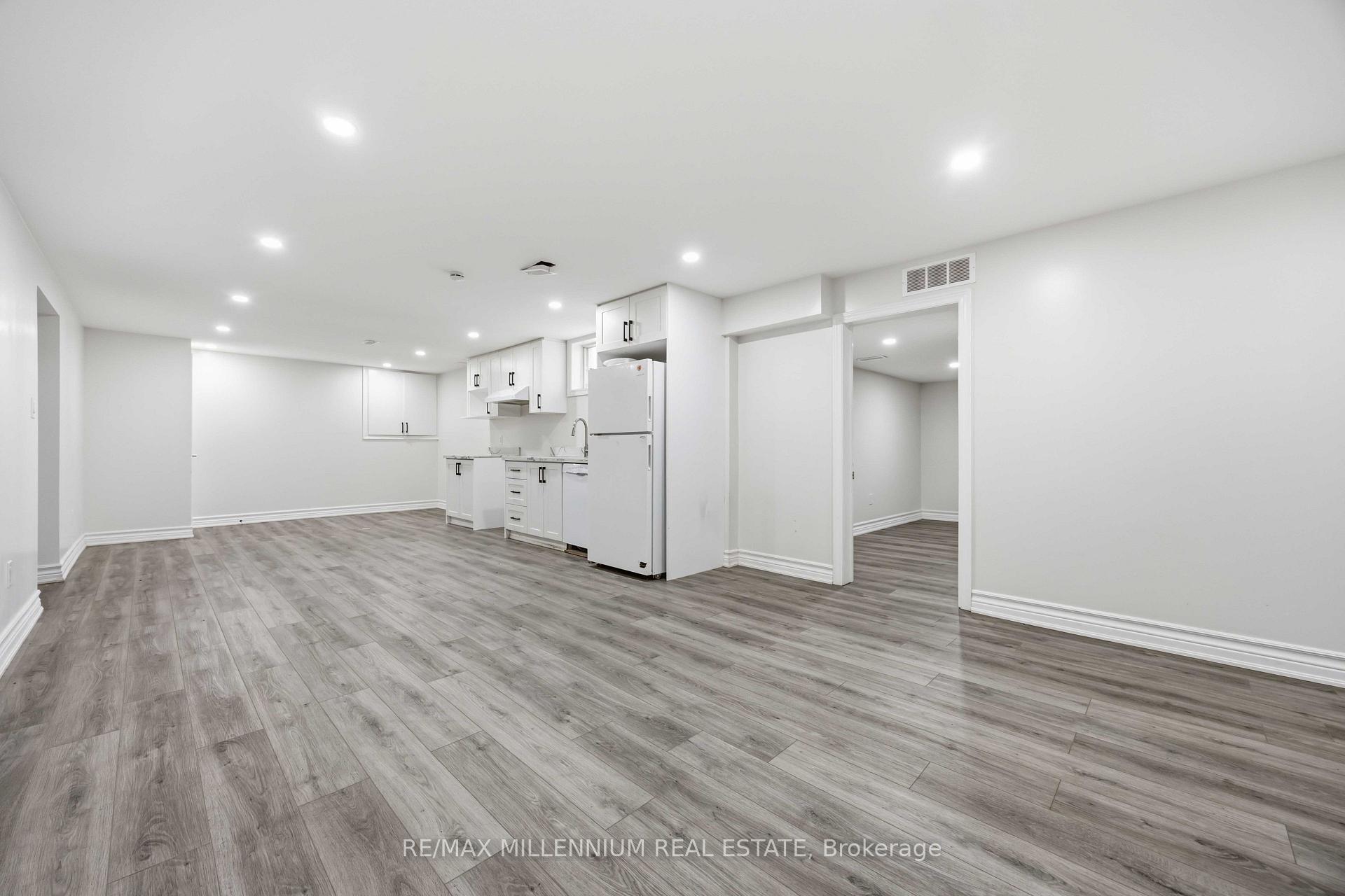 Photo 18 of 867 Wellington Street, Sarnia — HOMEH