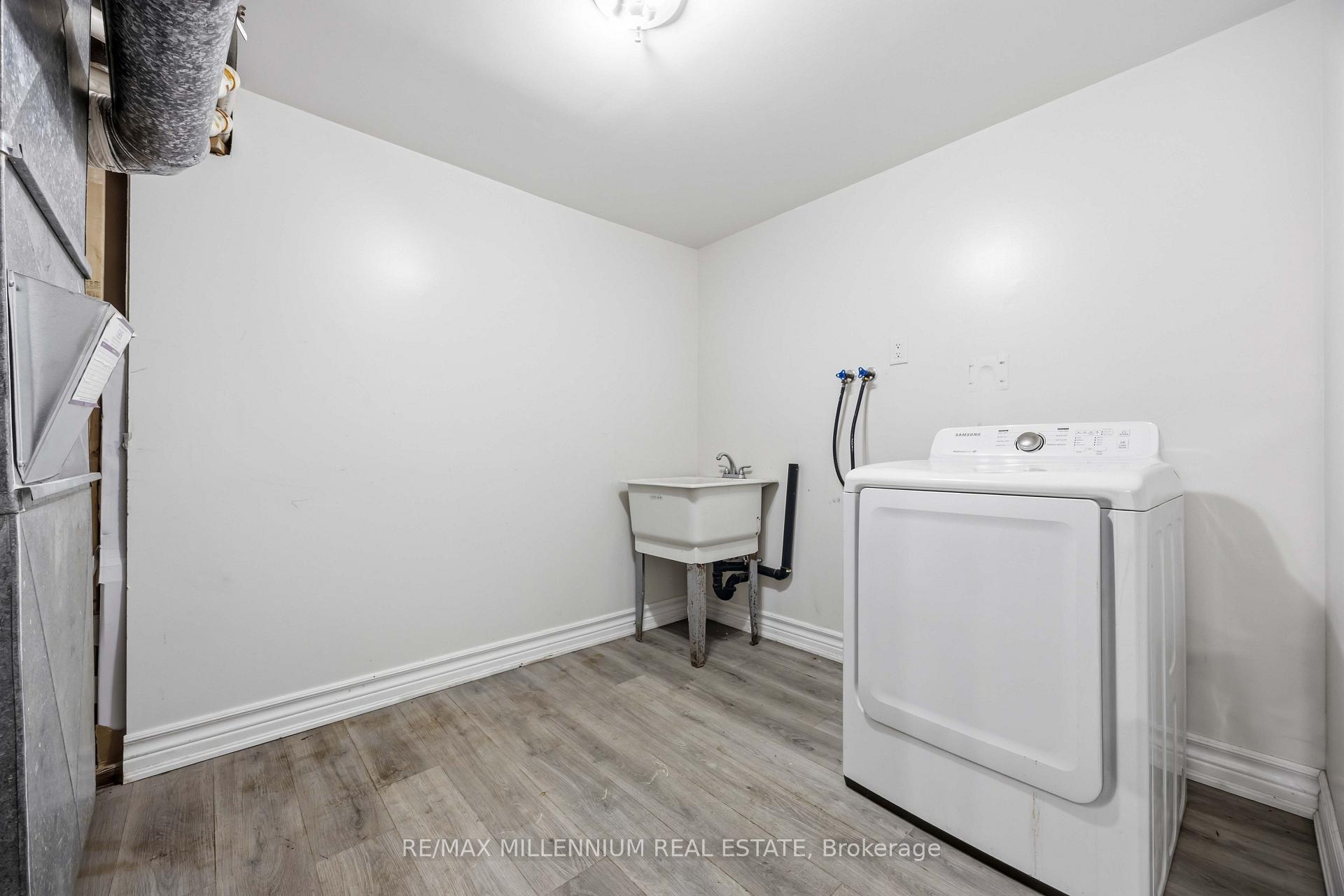 Photo 22 of 867 Wellington Street, Sarnia — HOMEH