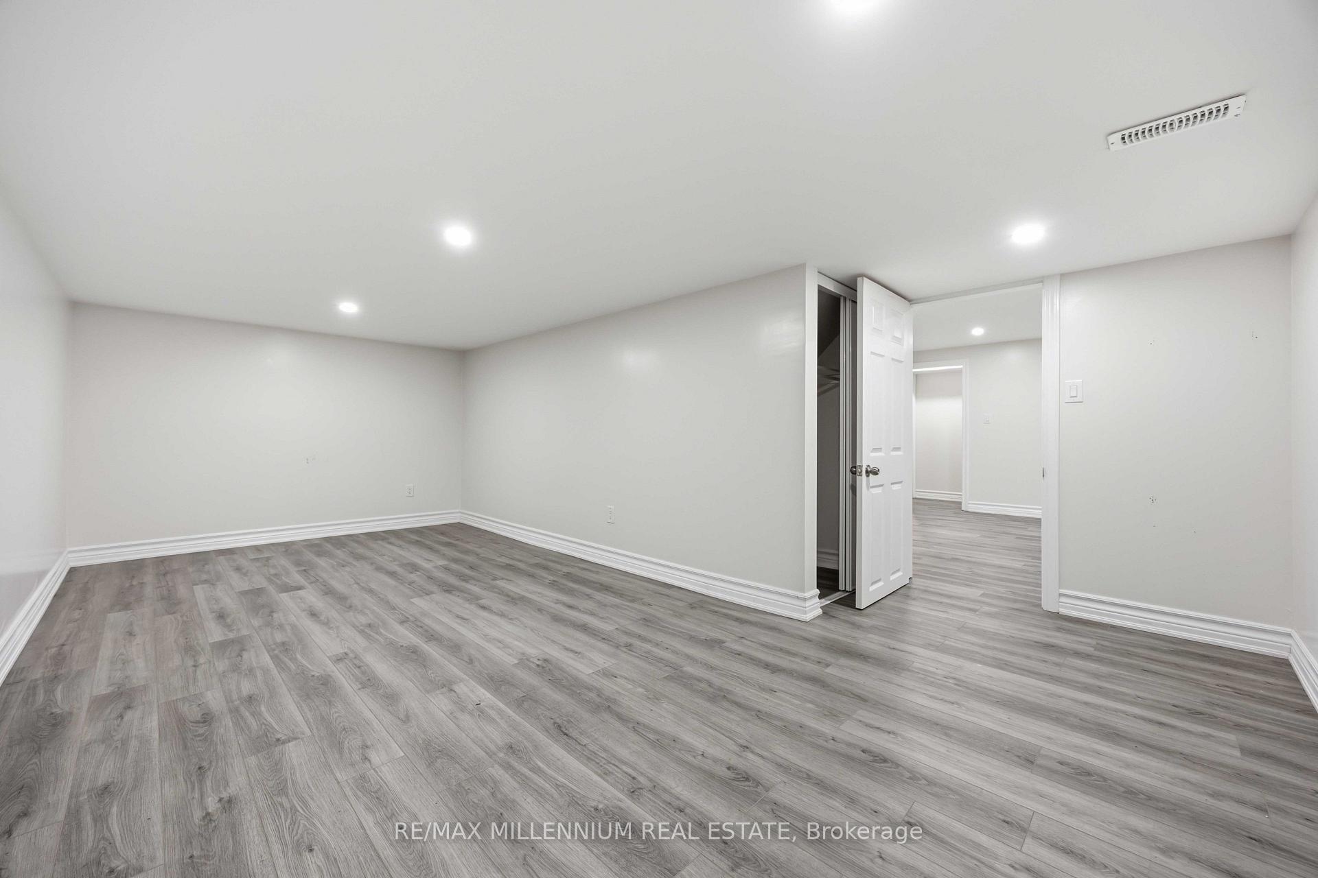 Photo 24 of 867 Wellington Street, Sarnia — HOMEH