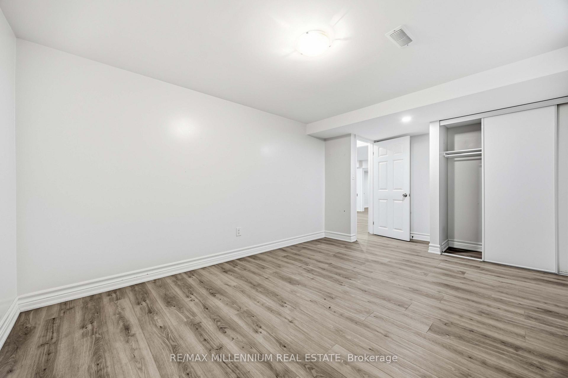 Photo 27 of 867 Wellington Street, Sarnia — HOMEH