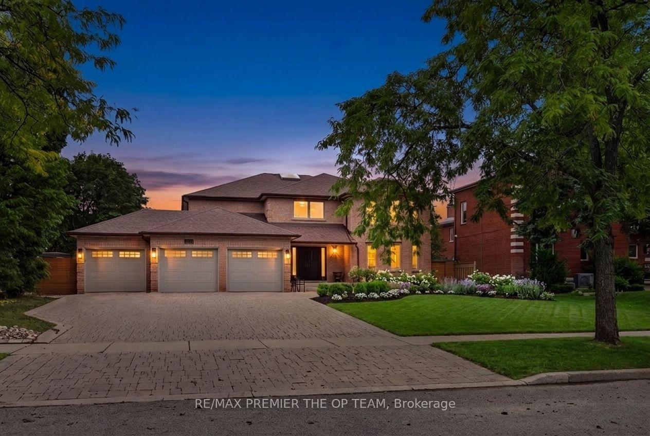Photo 1 of 155 Dianawood Ridge, Vaughan, East Woodbridge — HOMEH