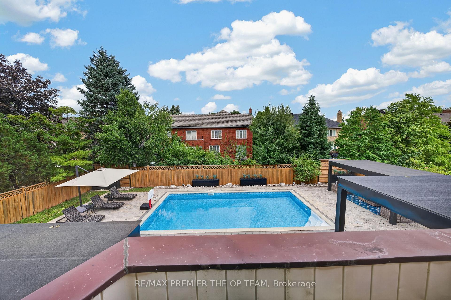 Photo 21 of 155 Dianawood Ridge, Vaughan, East Woodbridge — HOMEH