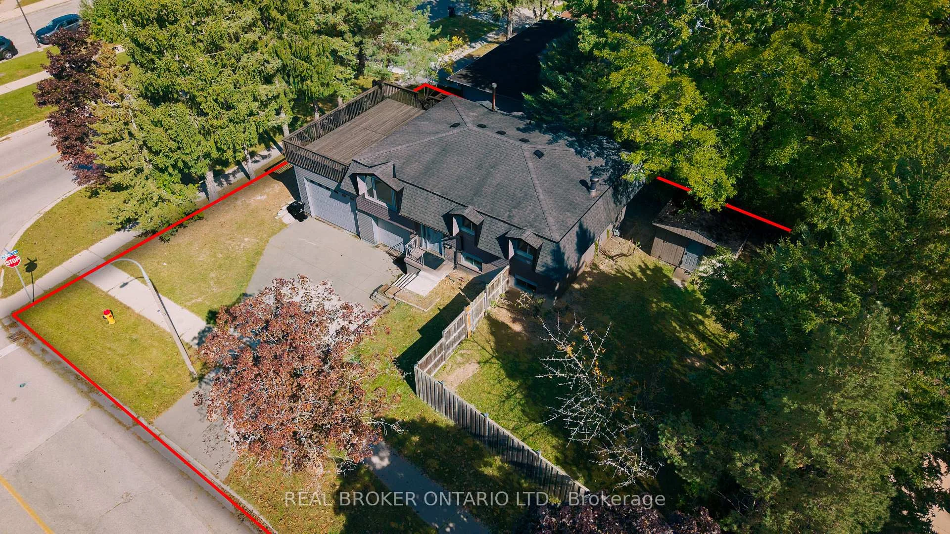 Photo 2 of 5 Nathaniel Crescent, Kitchener, Pioneer Park — HOMEH