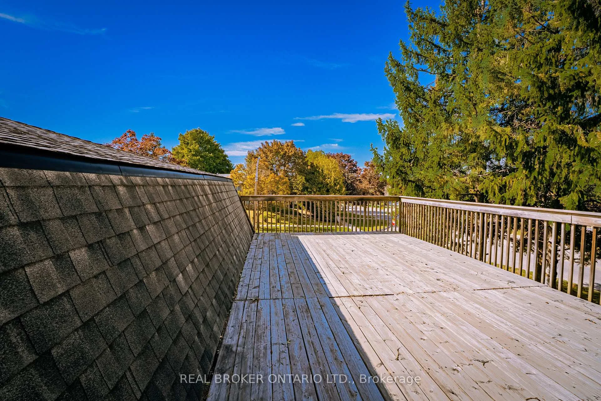 Photo 16 of 5 Nathaniel Crescent, Kitchener, Pioneer Park — HOMEH