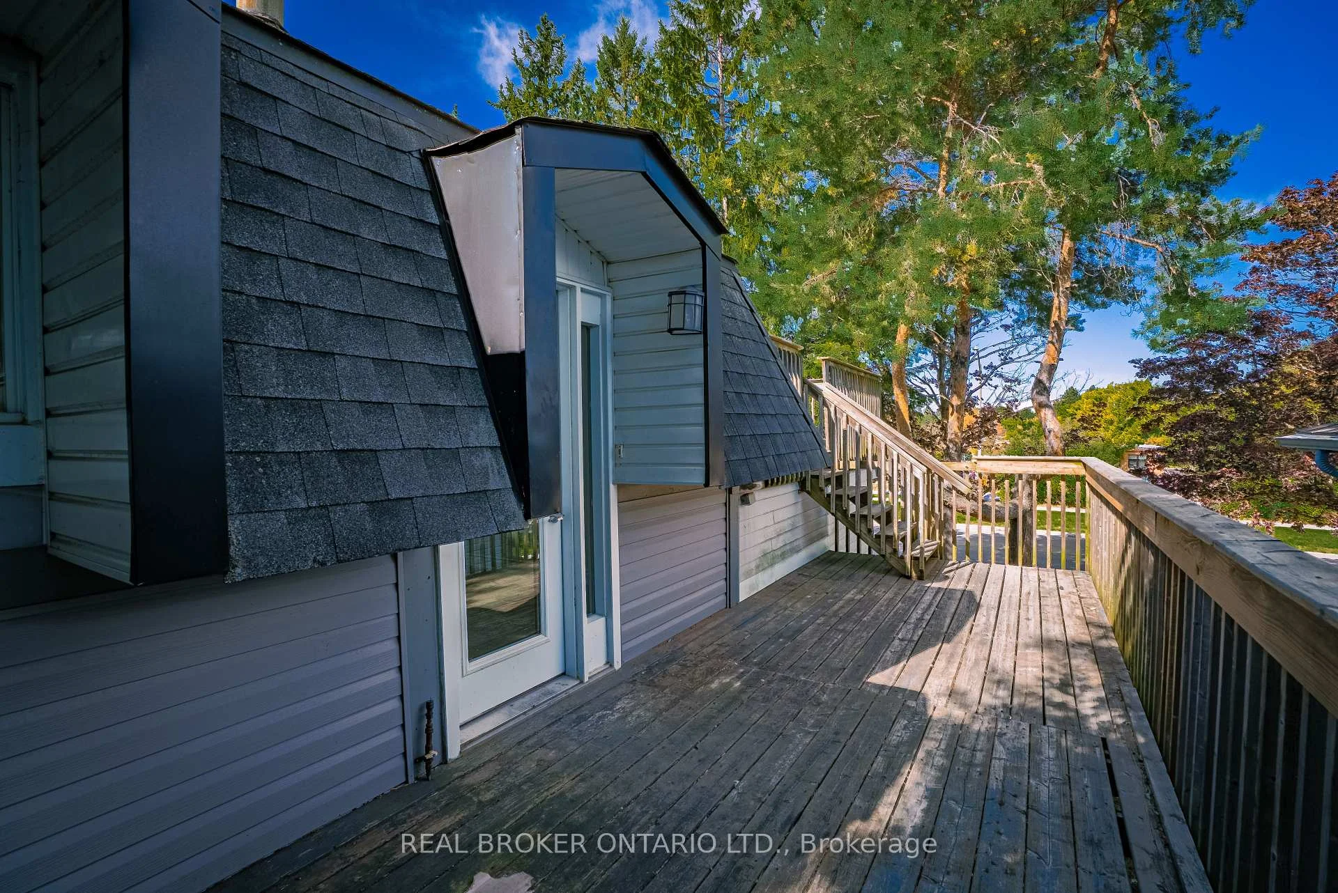 Photo 17 of 5 Nathaniel Crescent, Kitchener, Pioneer Park — HOMEH