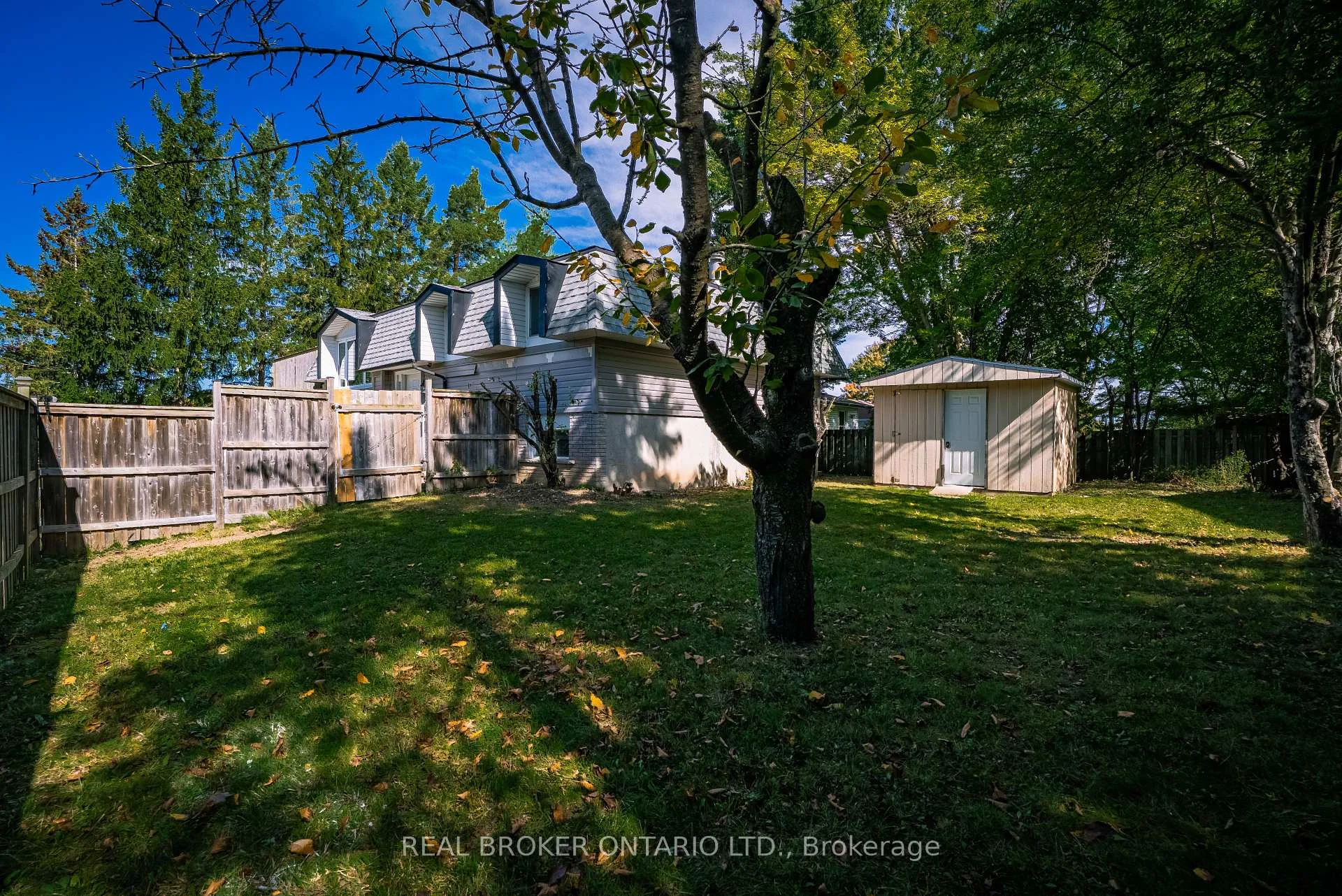 Photo 35 of 5 Nathaniel Crescent, Kitchener, Pioneer Park — HOMEH