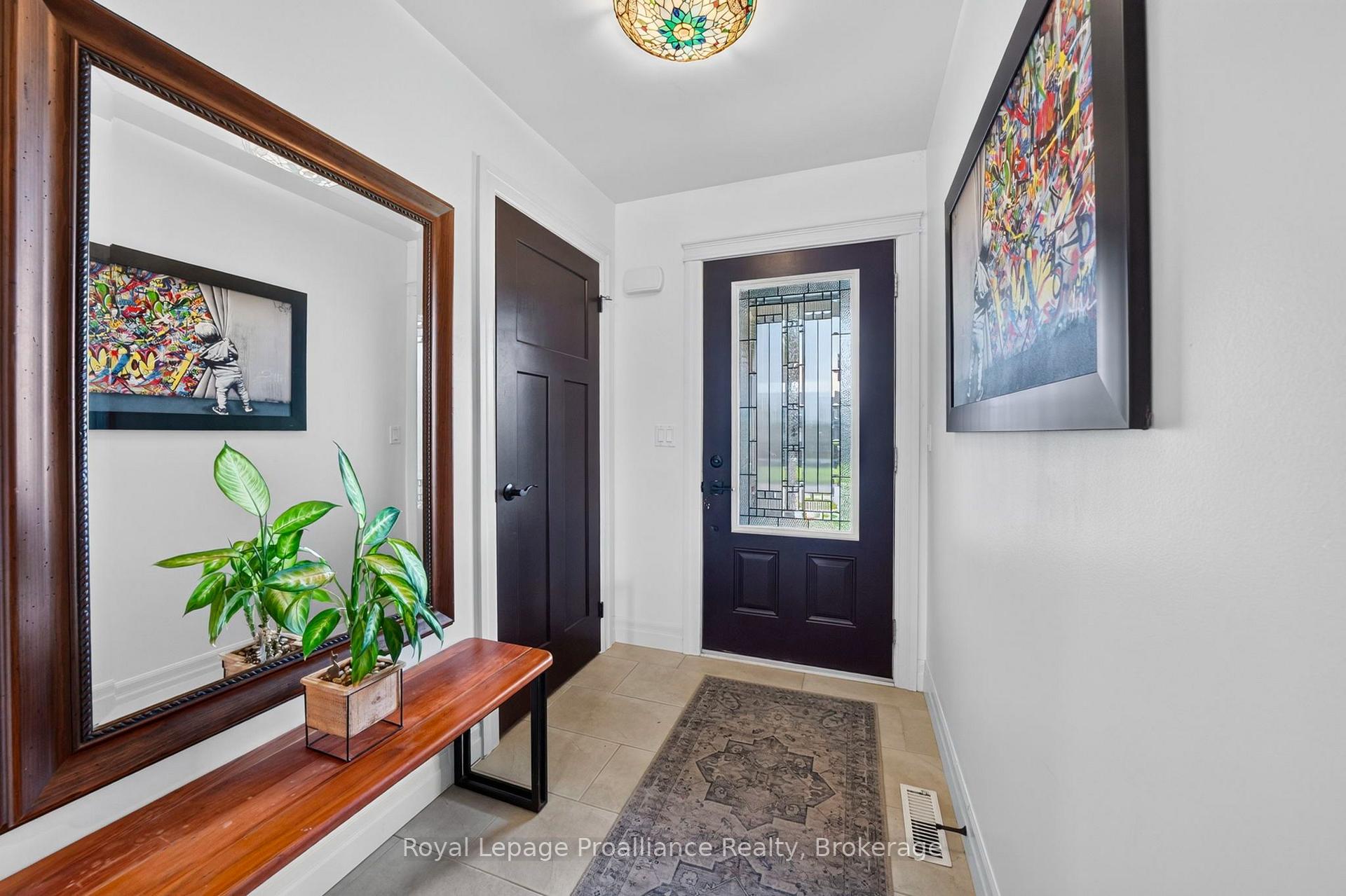 Photo 4 of 16 Butternut Court, Belleville, Belleville Ward — HOMEH