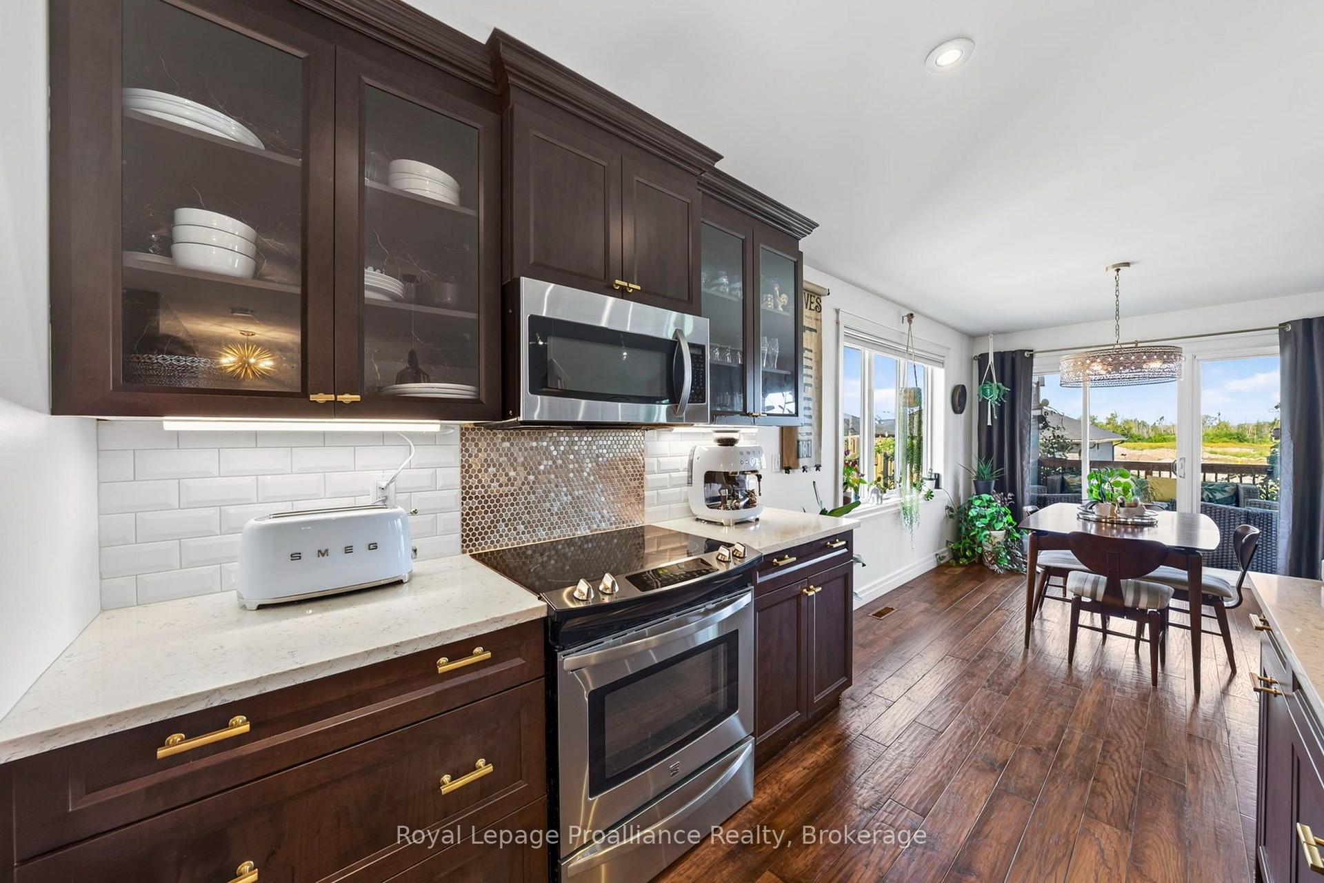 Photo 9 of 16 Butternut Court, Belleville, Belleville Ward — HOMEH