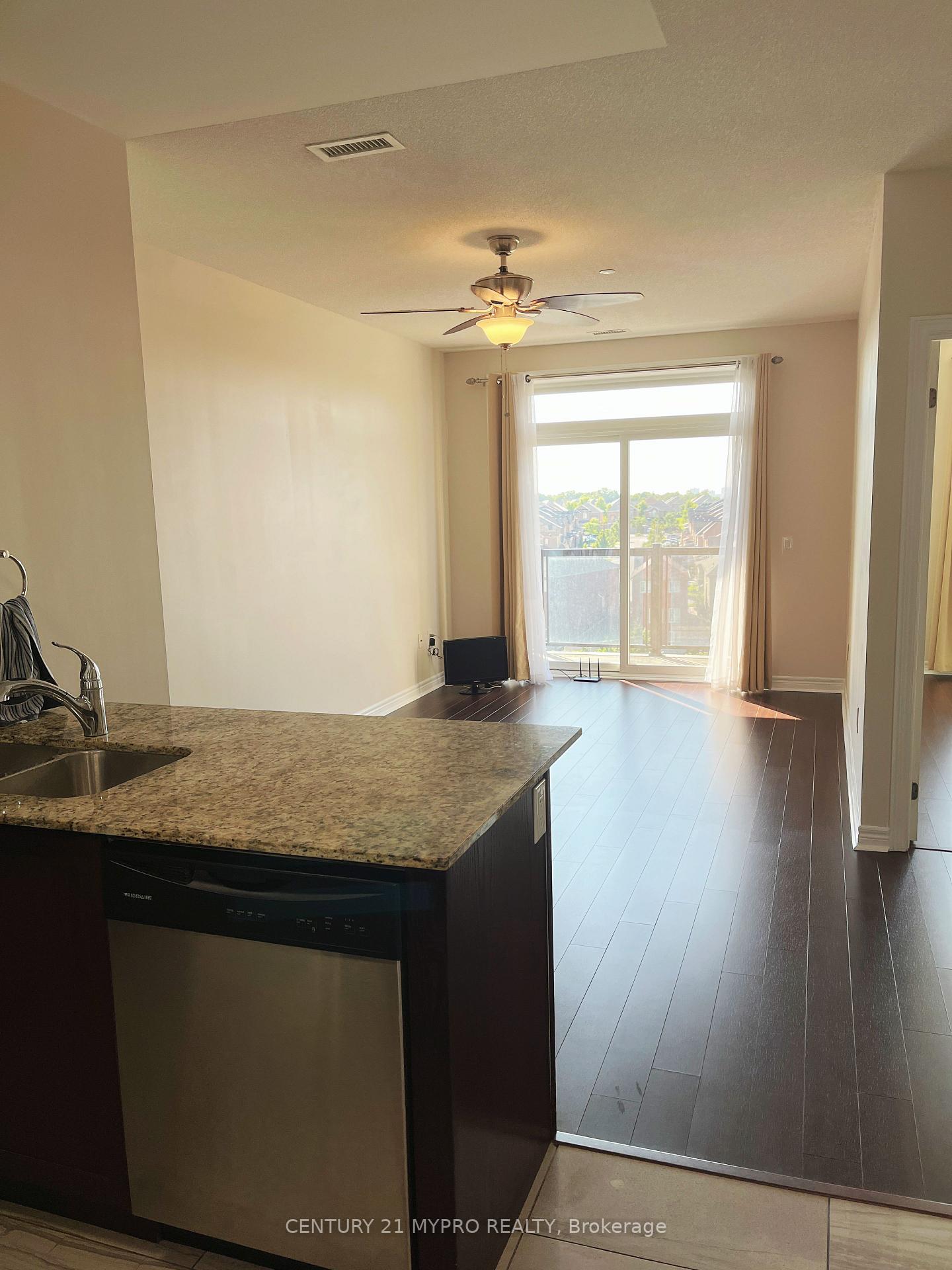 Photo 5 of Unit 512, 7325 Markham Road, Markham, Cedarwood — HOMEH