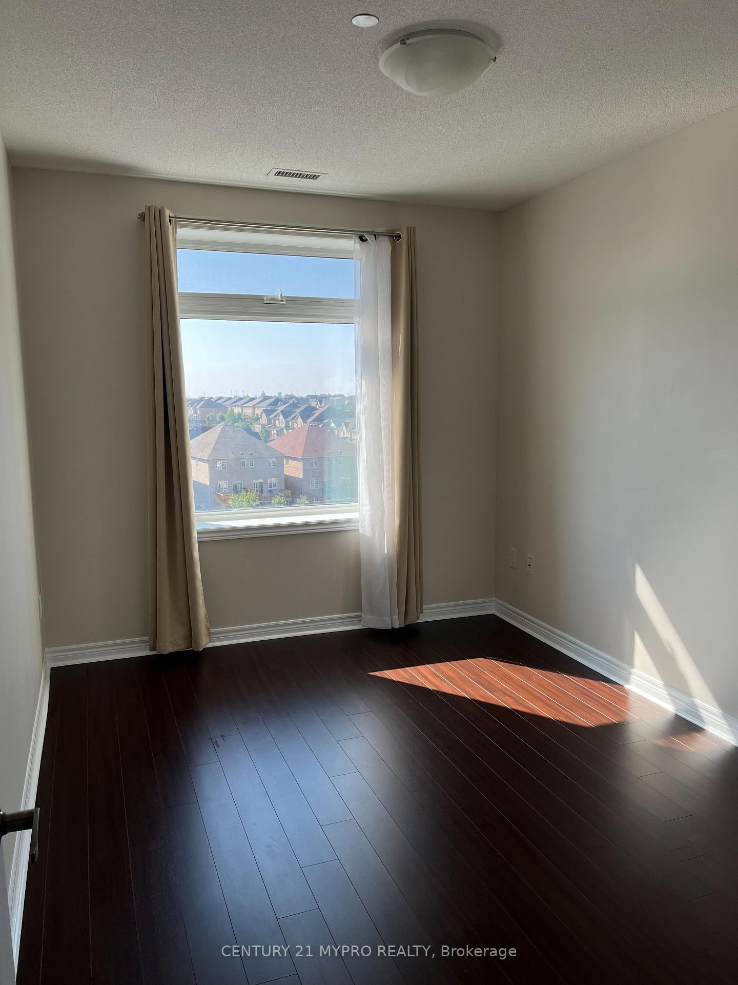 Photo 7 of Unit 512, 7325 Markham Road, Markham, Cedarwood — HOMEH