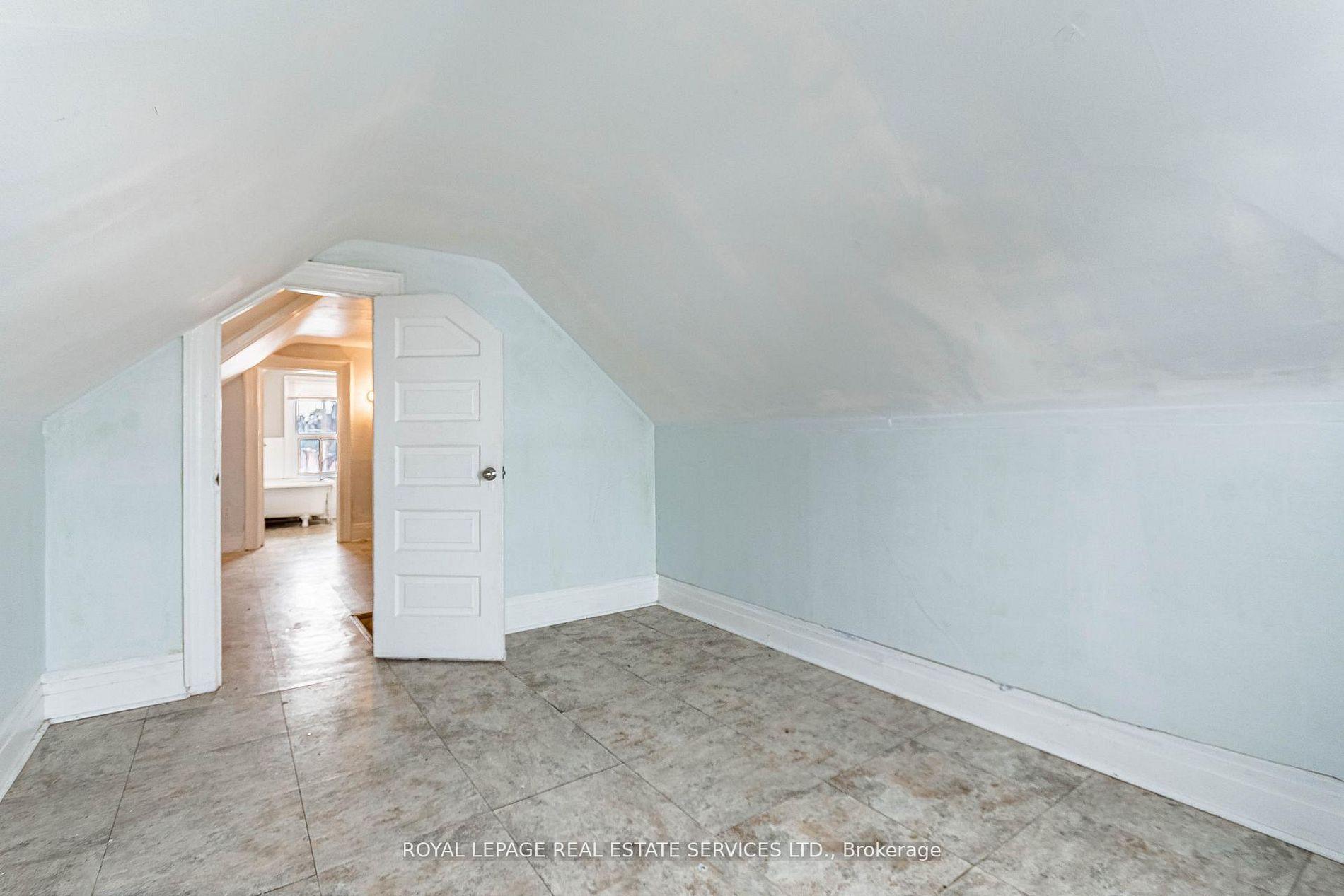 Photo 12 of 1160 Dufferin Street, Toronto, Dovercourt-Wallace Emerson-Junction — HOMEH