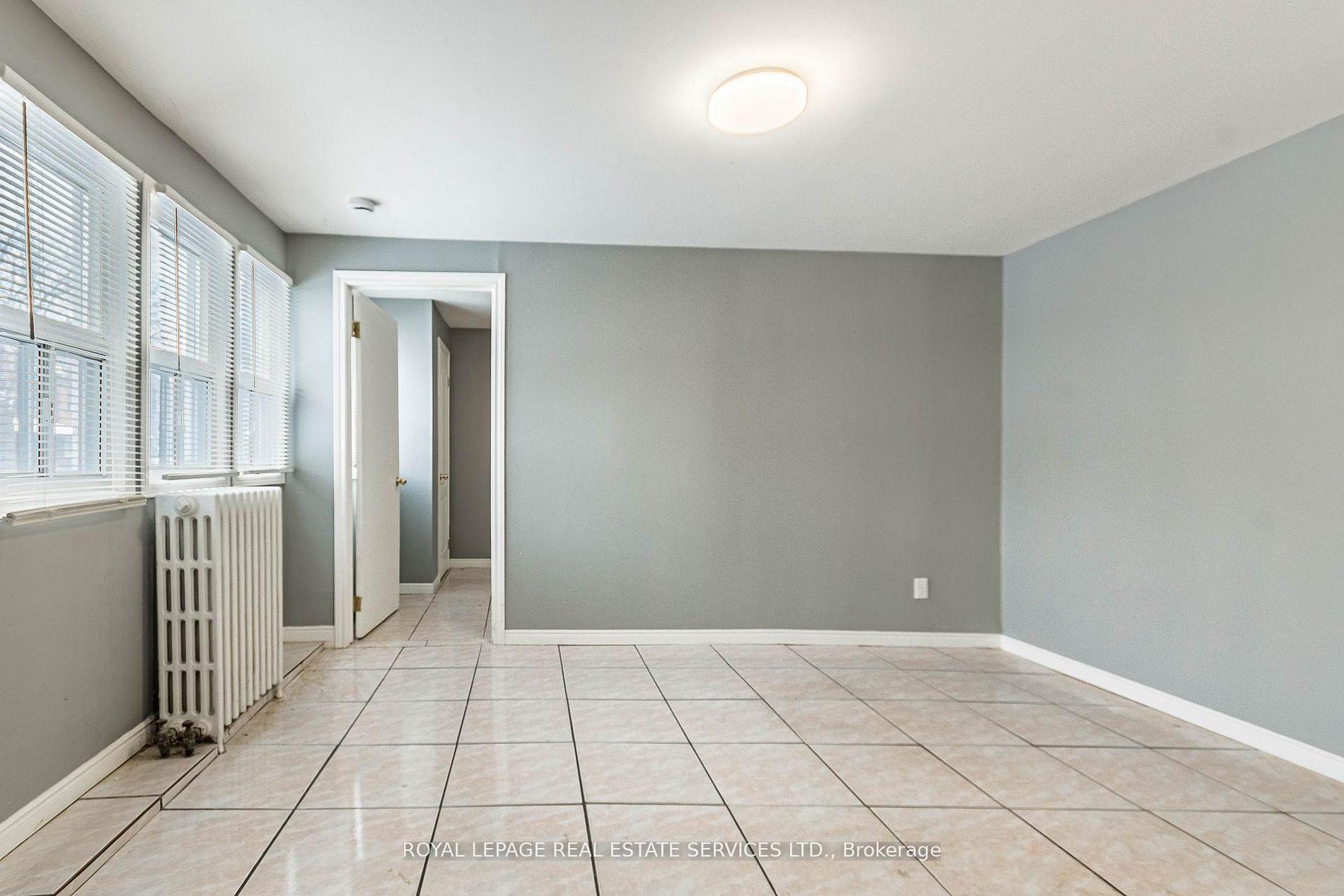 Photo 18 of 1160 Dufferin Street, Toronto, Dovercourt-Wallace Emerson-Junction — HOMEH
