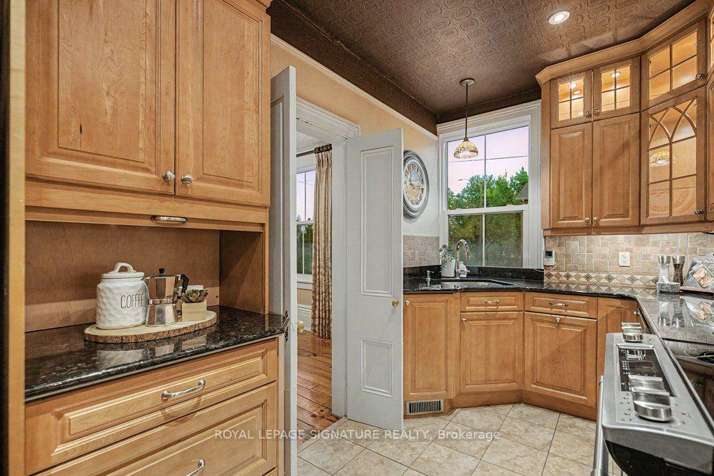 Photo 8 of 311 Byron Street N, Whitby, Downtown Whitby — HOMEH