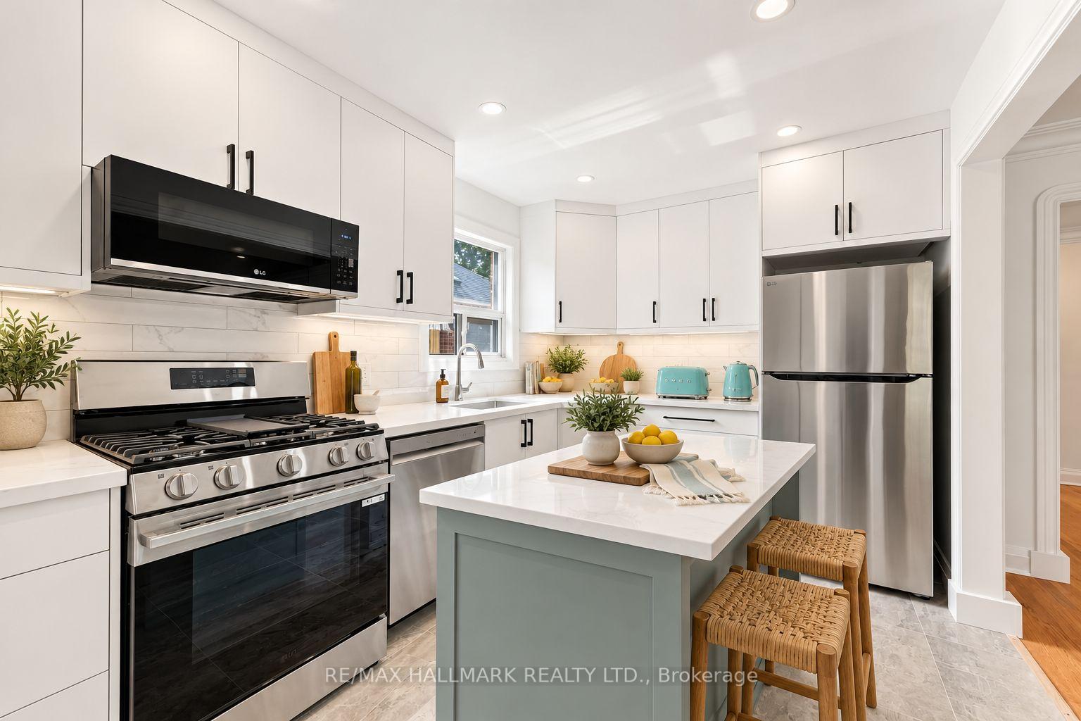 Photo 5 of 32 Denvale Road, Toronto, O'Connor-Parkview — HOMEH