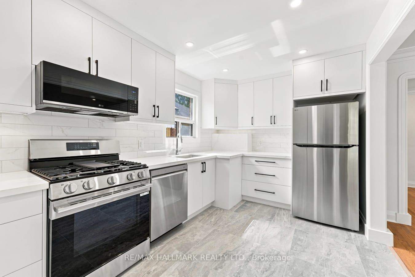 Photo 6 of 32 Denvale Road, Toronto, O'Connor-Parkview — HOMEH
