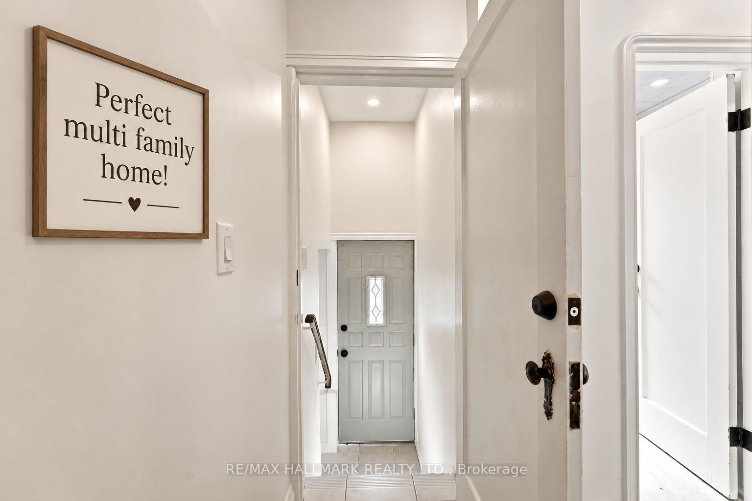 Photo 17 of 32 Denvale Road, Toronto, O'Connor-Parkview — HOMEH