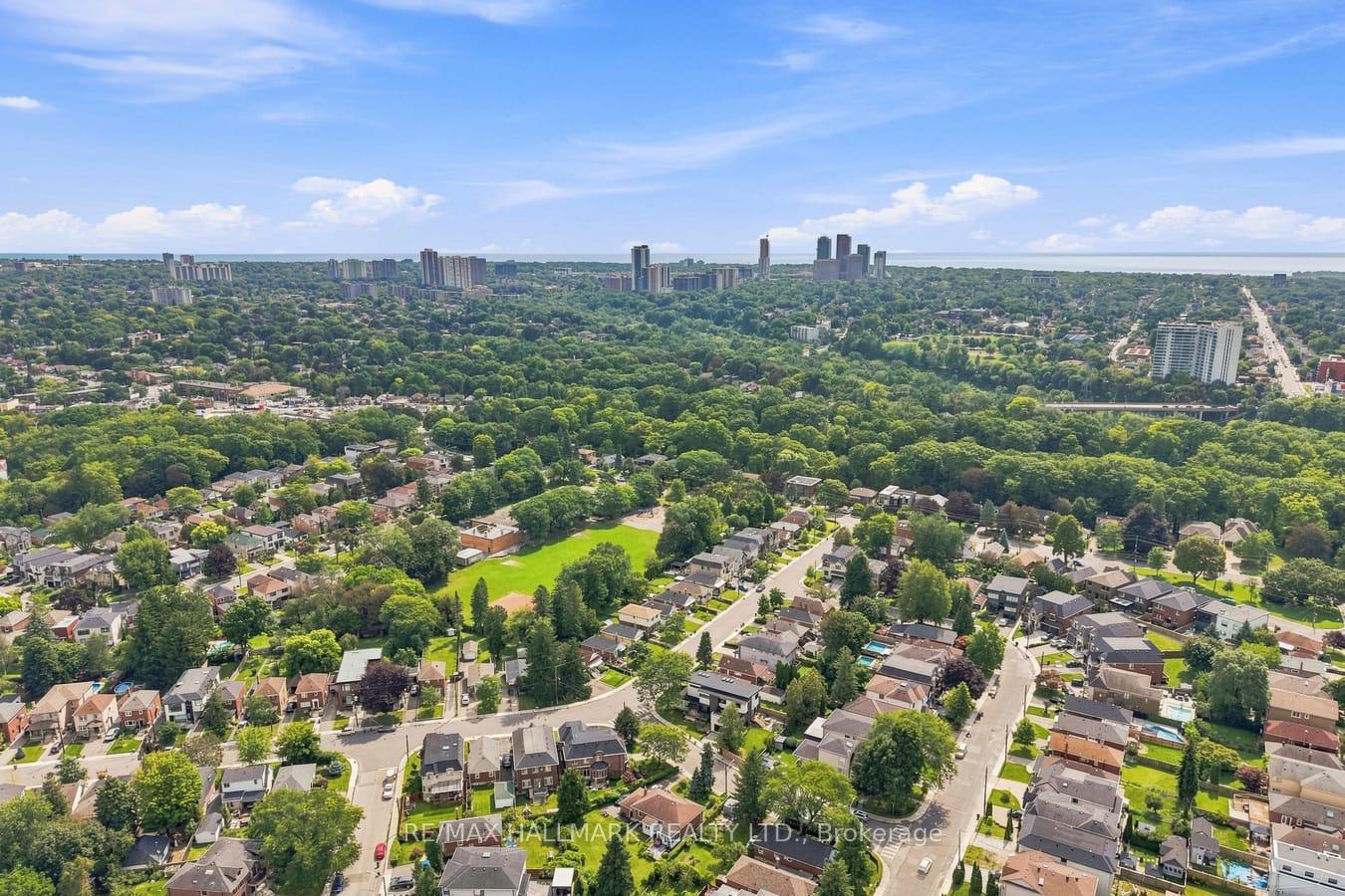 Photo 32 of 32 Denvale Road, Toronto, O'Connor-Parkview — HOMEH