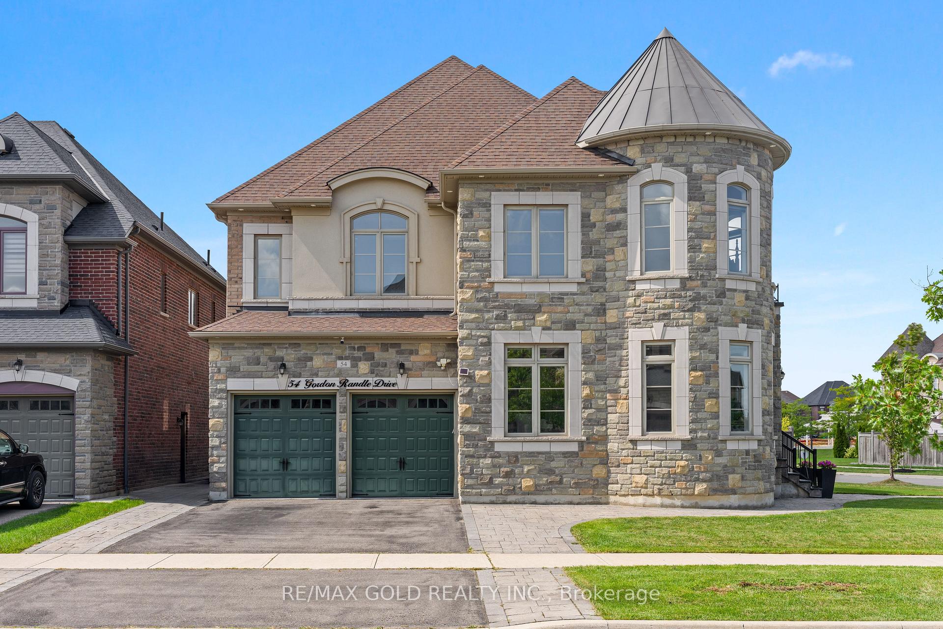 Photo 2 of 54 Gordon Randle Drive, Brampton, Toronto Gore Rural Estate — HOMEH