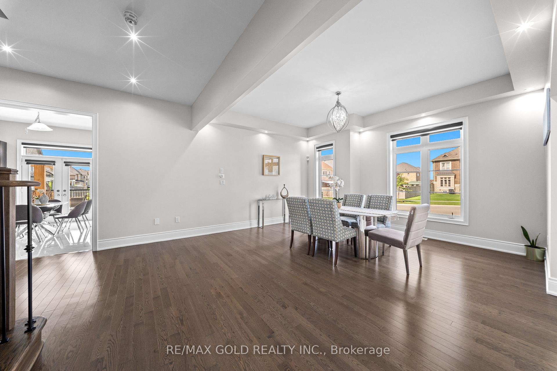 Photo 6 of 54 Gordon Randle Drive, Brampton, Toronto Gore Rural Estate — HOMEH