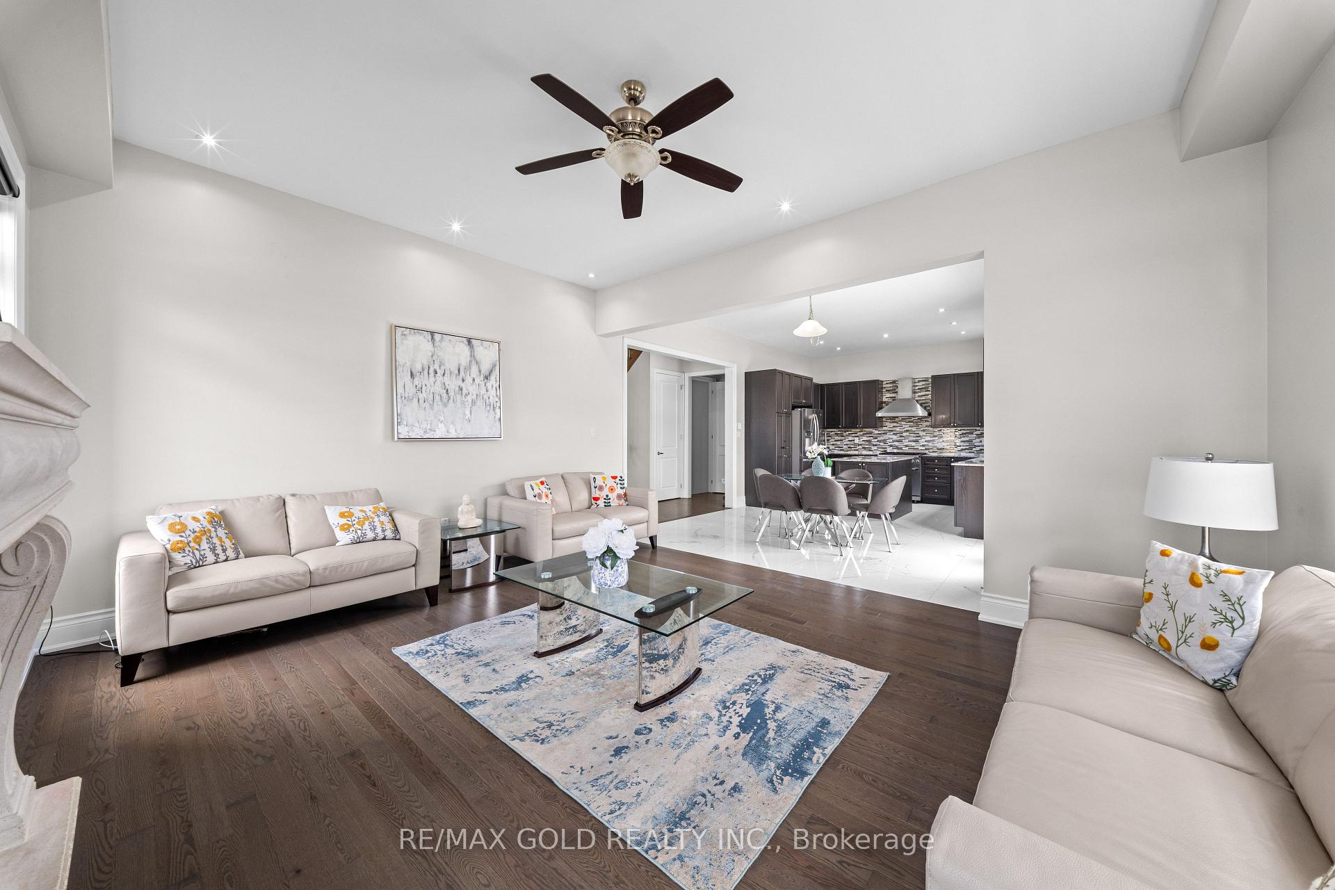 Photo 13 of 54 Gordon Randle Drive, Brampton, Toronto Gore Rural Estate — HOMEH