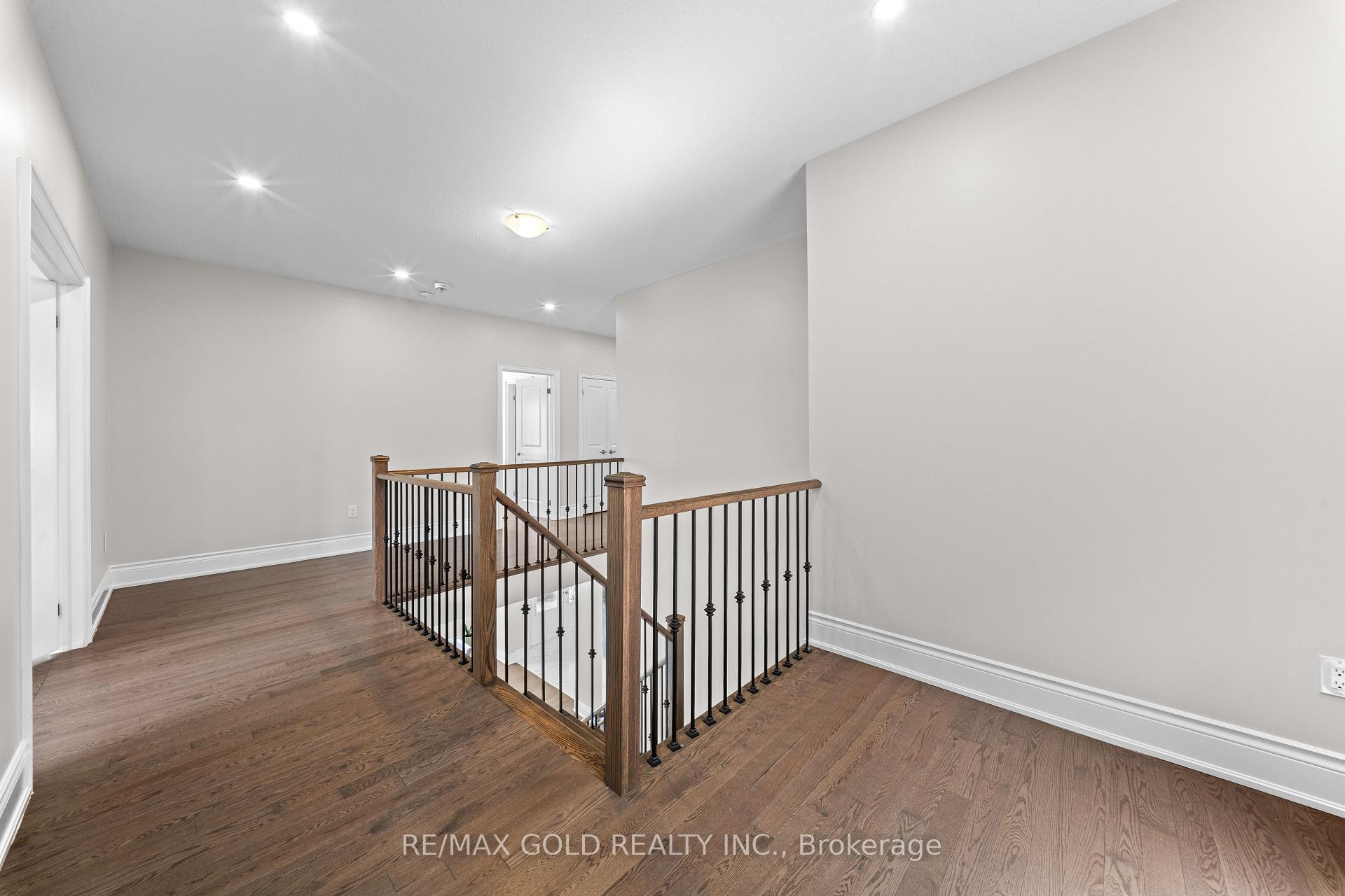 Photo 16 of 54 Gordon Randle Drive, Brampton, Toronto Gore Rural Estate — HOMEH