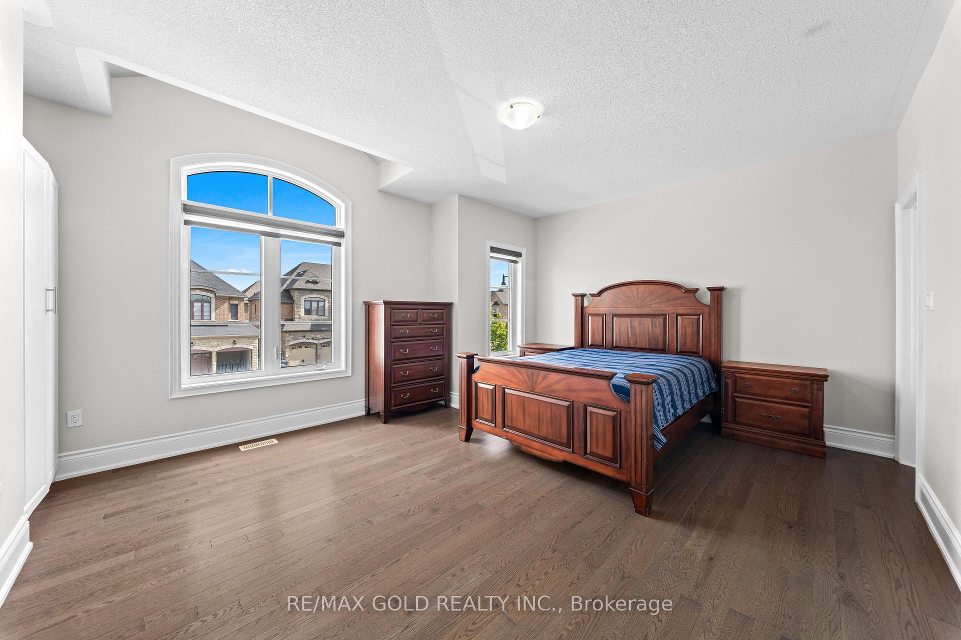 Photo 21 of 54 Gordon Randle Drive, Brampton, Toronto Gore Rural Estate — HOMEH