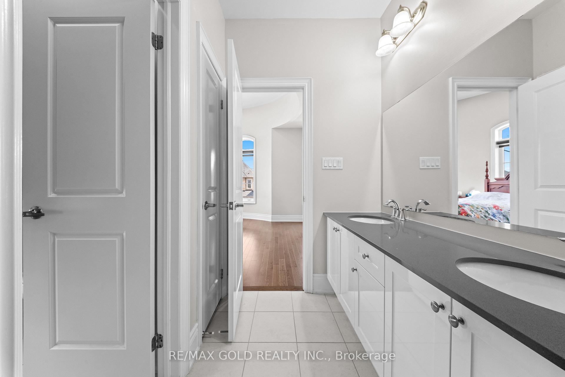 Photo 24 of 54 Gordon Randle Drive, Brampton, Toronto Gore Rural Estate — HOMEH