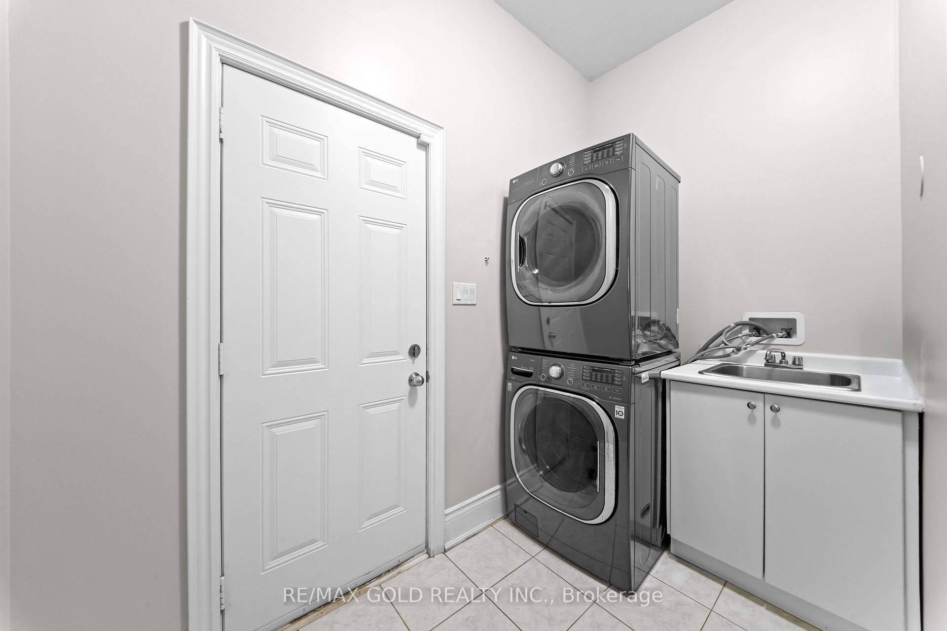 Photo 26 of 54 Gordon Randle Drive, Brampton, Toronto Gore Rural Estate — HOMEH