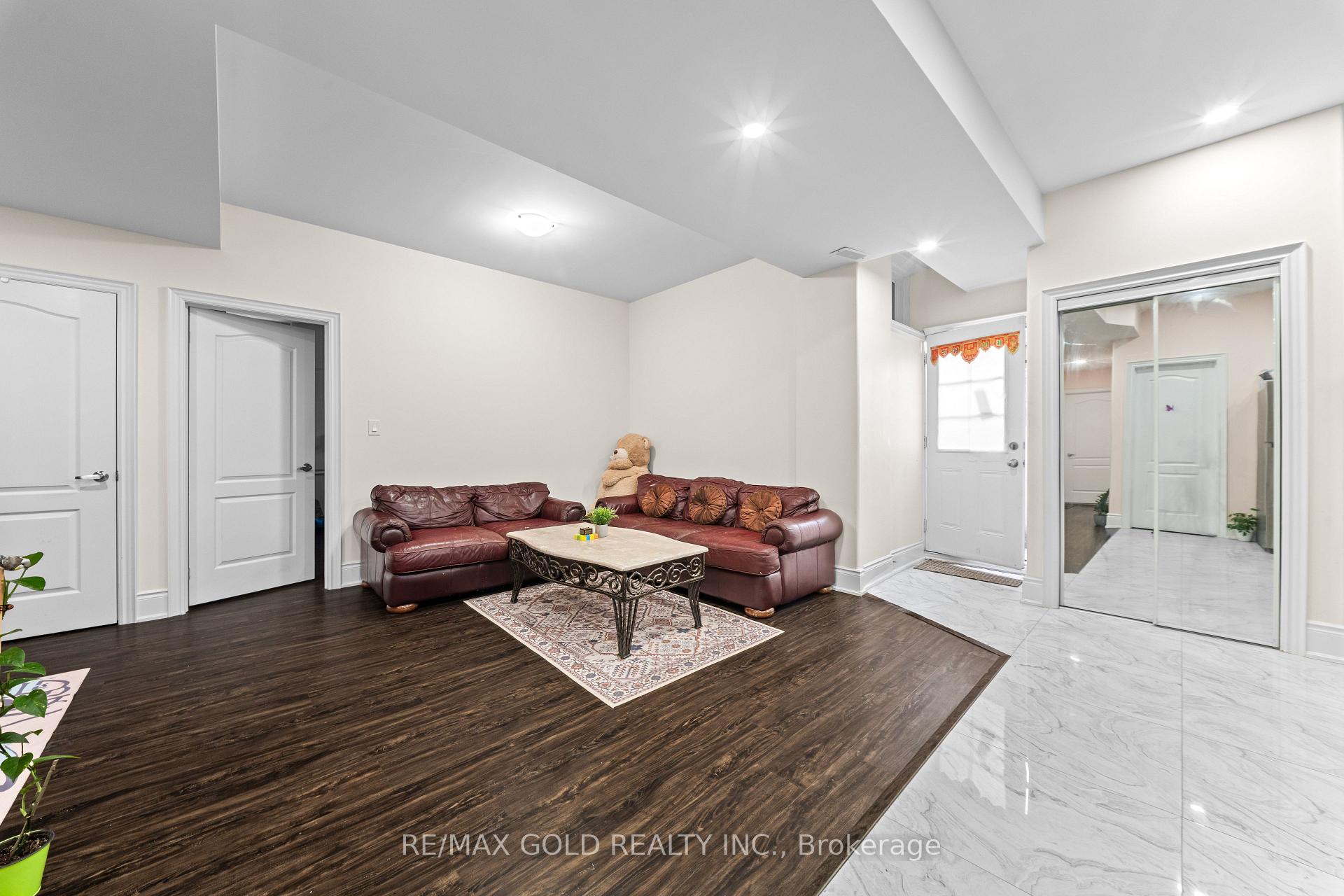 Photo 27 of 54 Gordon Randle Drive, Brampton, Toronto Gore Rural Estate — HOMEH