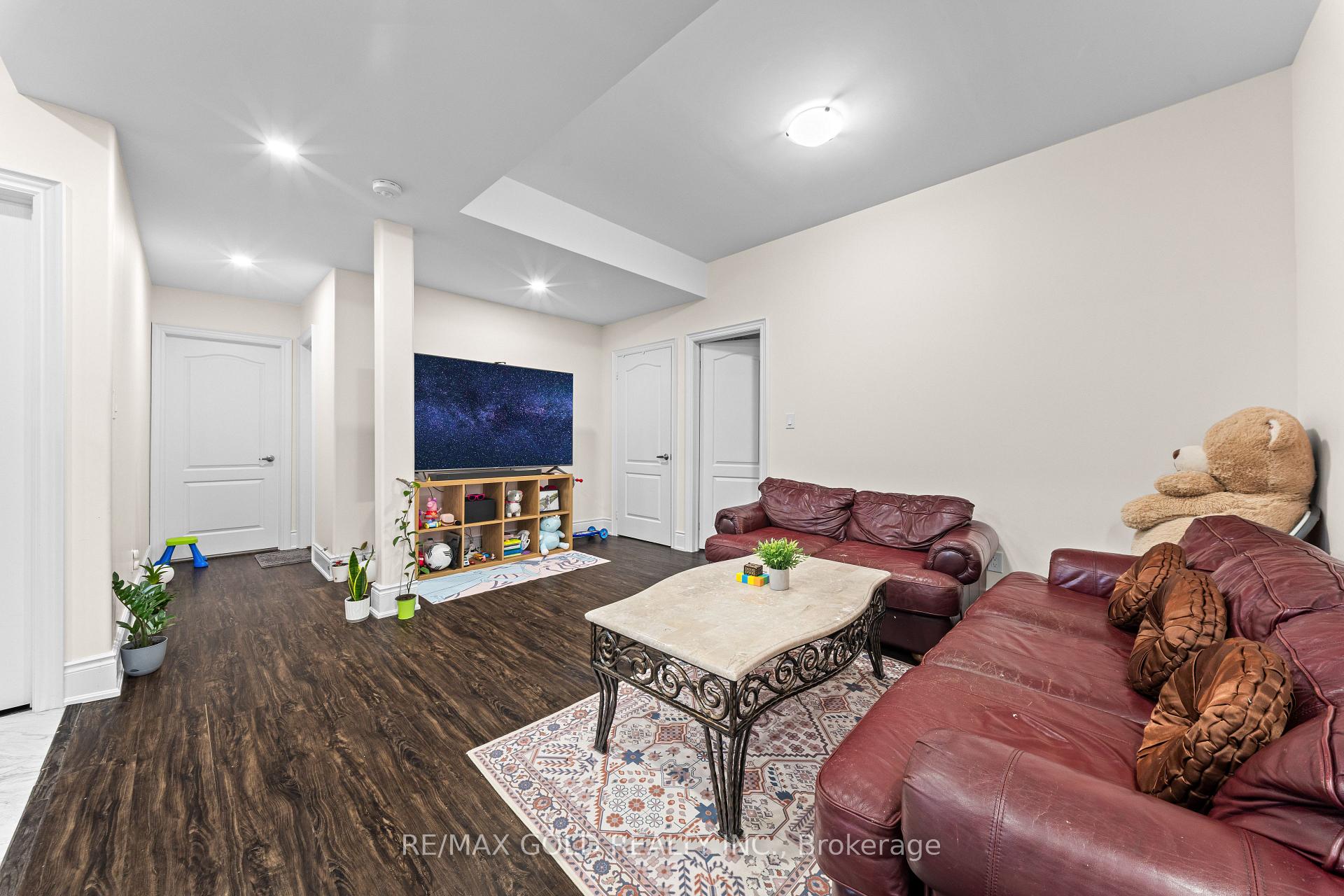 Photo 28 of 54 Gordon Randle Drive, Brampton, Toronto Gore Rural Estate — HOMEH