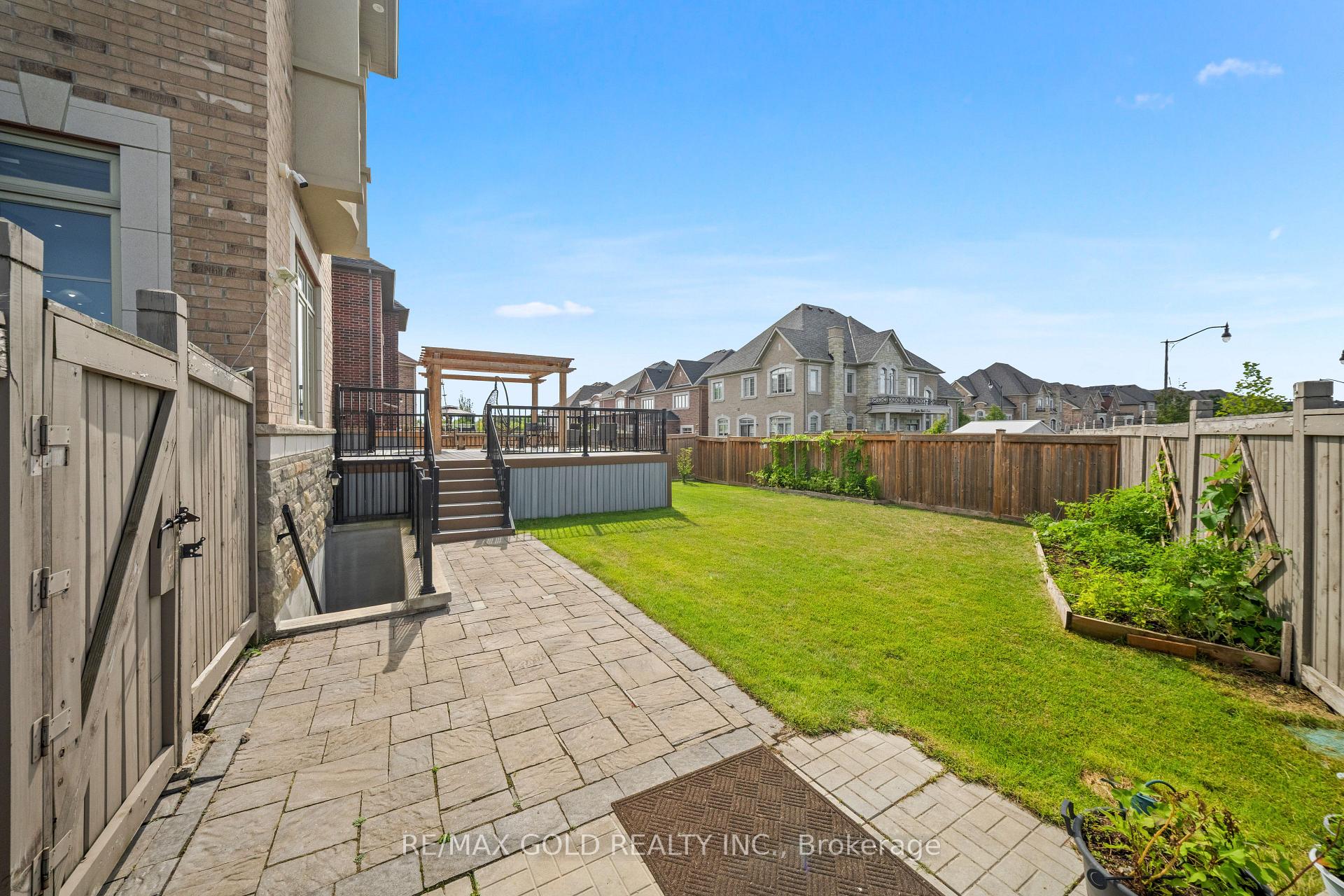 Photo 35 of 54 Gordon Randle Drive, Brampton, Toronto Gore Rural Estate — HOMEH