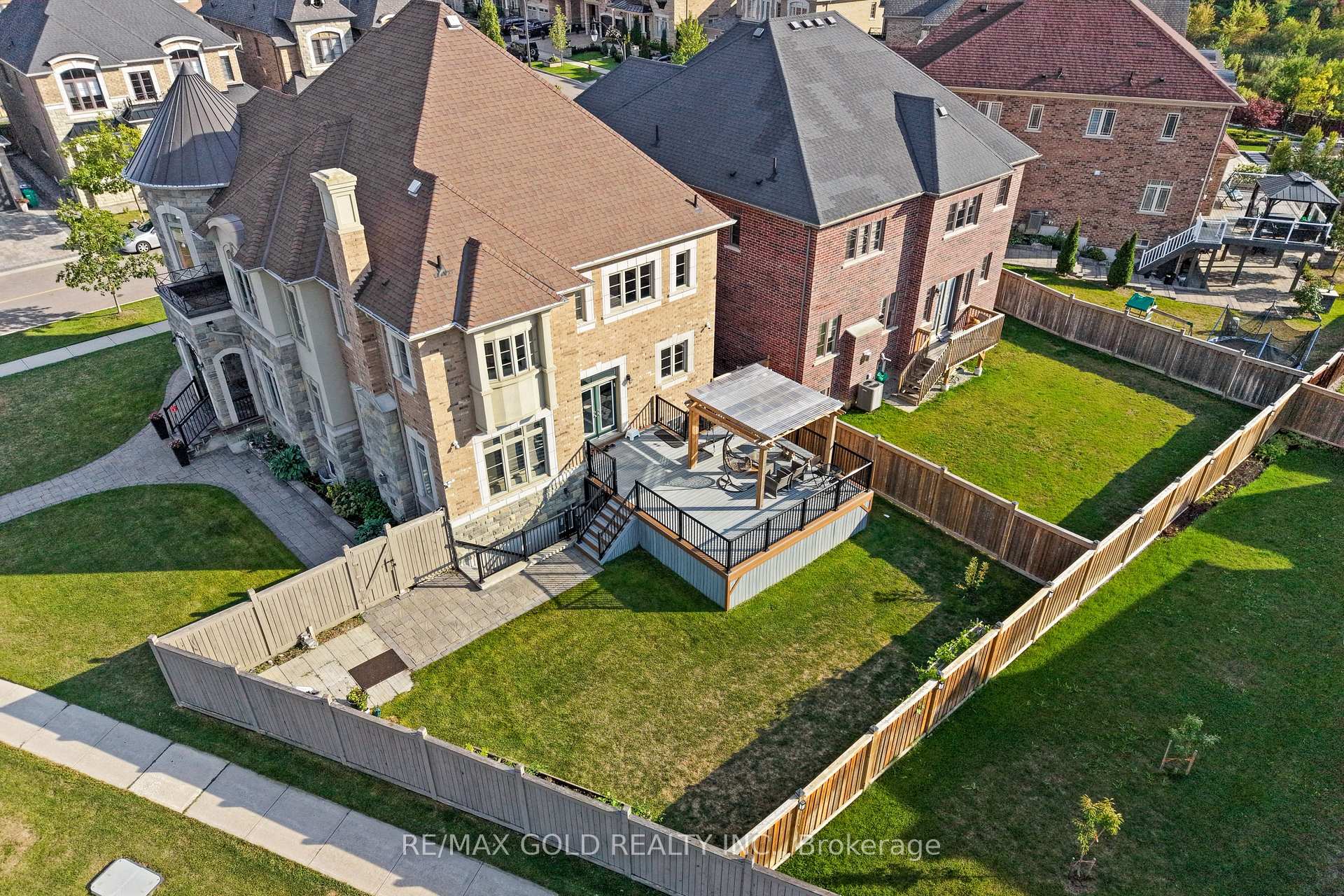 Photo 38 of 54 Gordon Randle Drive, Brampton, Toronto Gore Rural Estate — HOMEH
