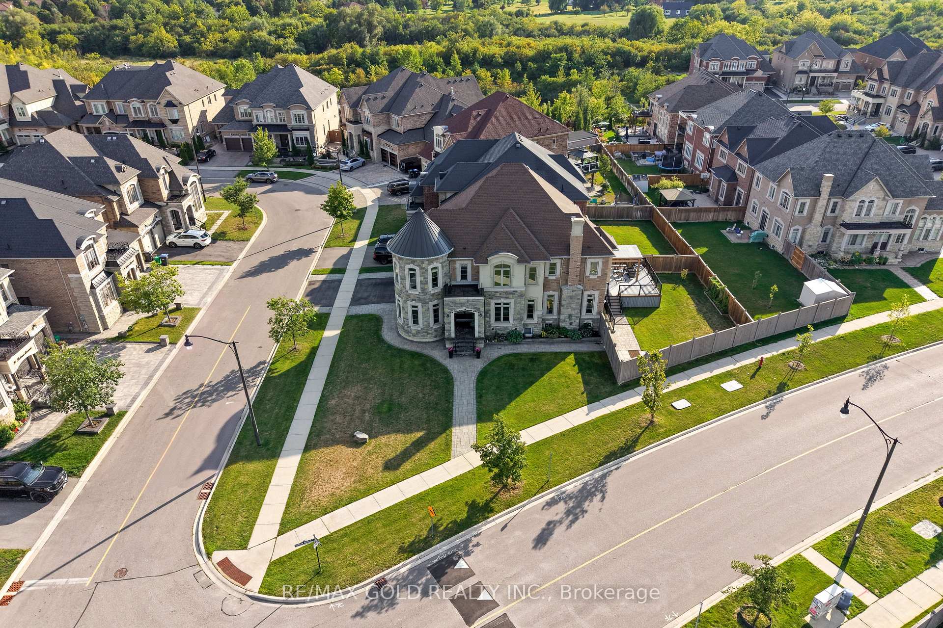 Photo 40 of 54 Gordon Randle Drive, Brampton, Toronto Gore Rural Estate — HOMEH
