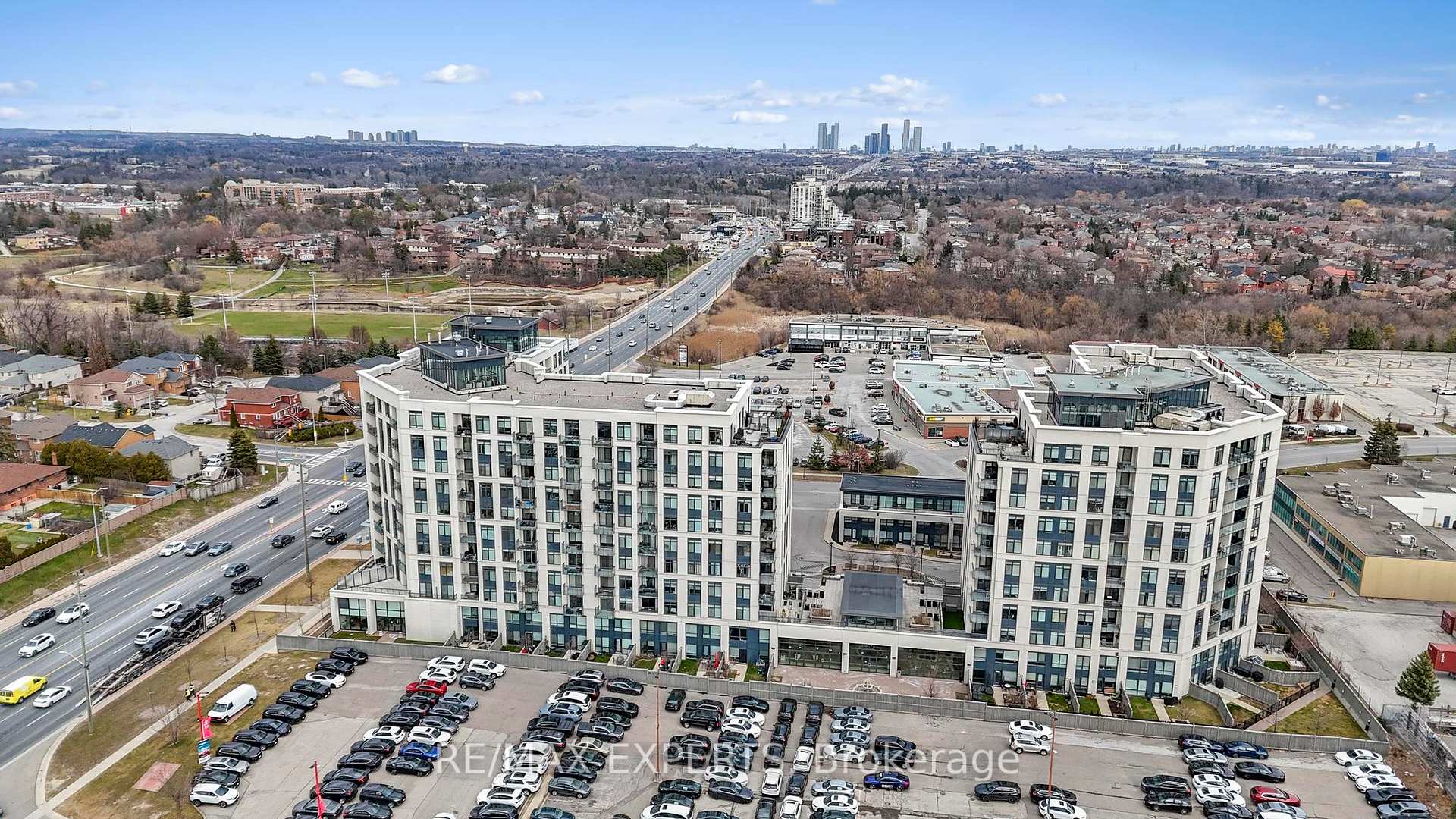 Photo 3 of Unit 201, 12 Woodstream Boulevard, Vaughan, Vaughan Grove — HOMEH