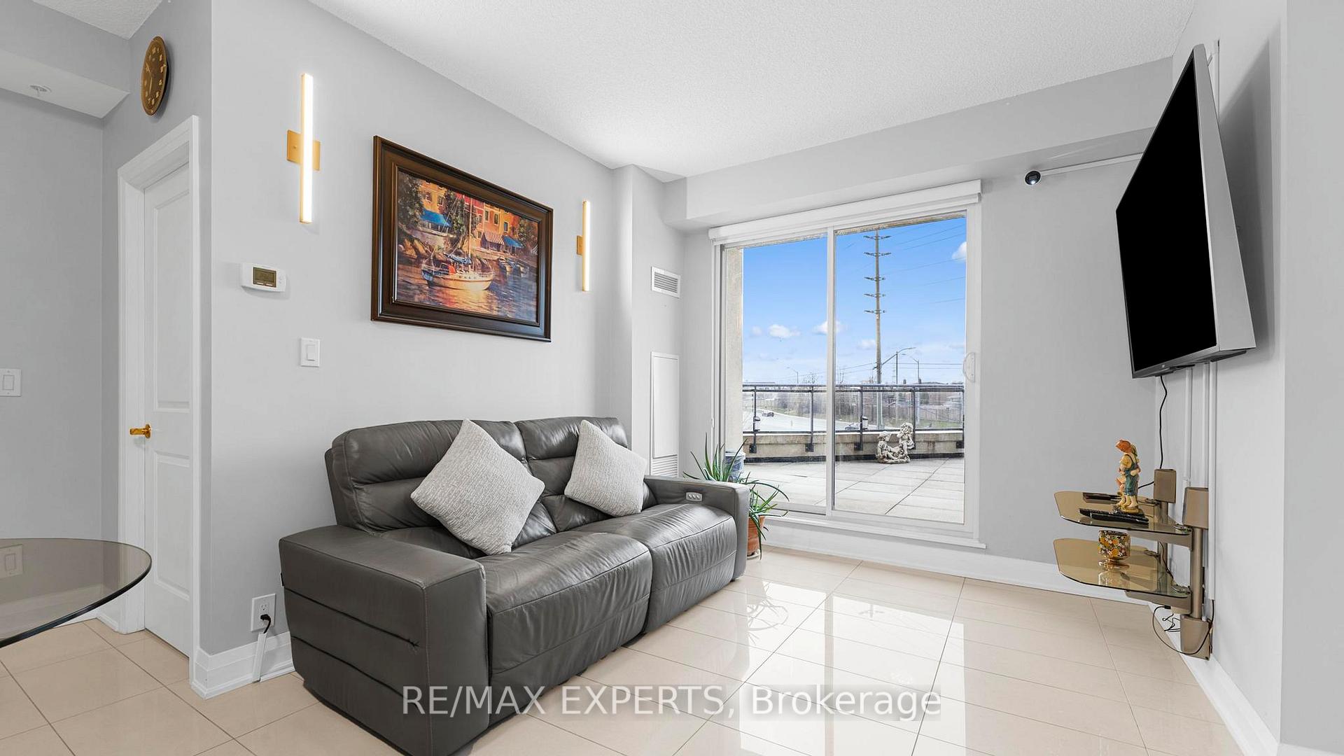 Photo 11 of Unit 201, 12 Woodstream Boulevard, Vaughan, Vaughan Grove — HOMEH