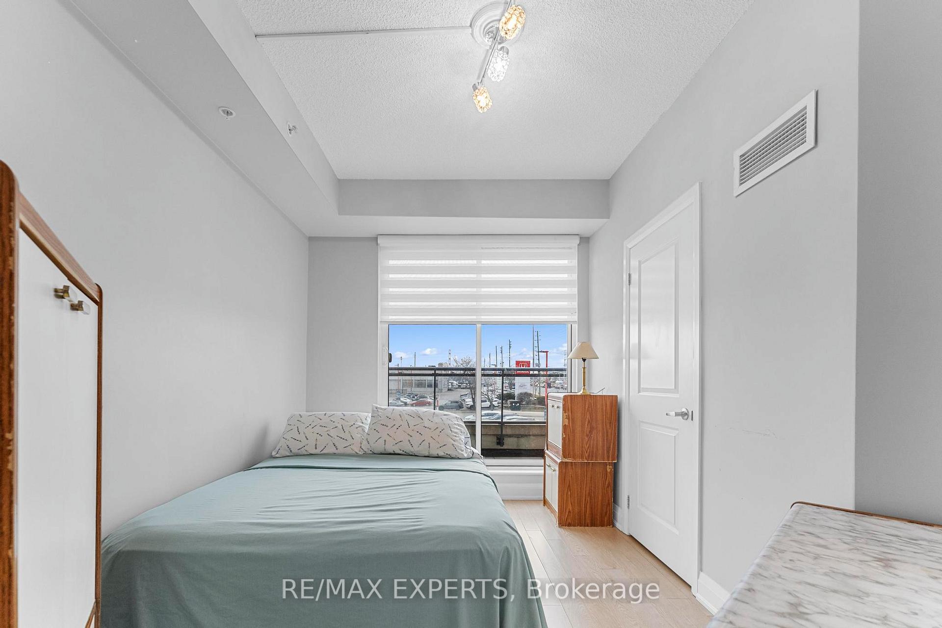 Photo 14 of Unit 201, 12 Woodstream Boulevard, Vaughan, Vaughan Grove — HOMEH