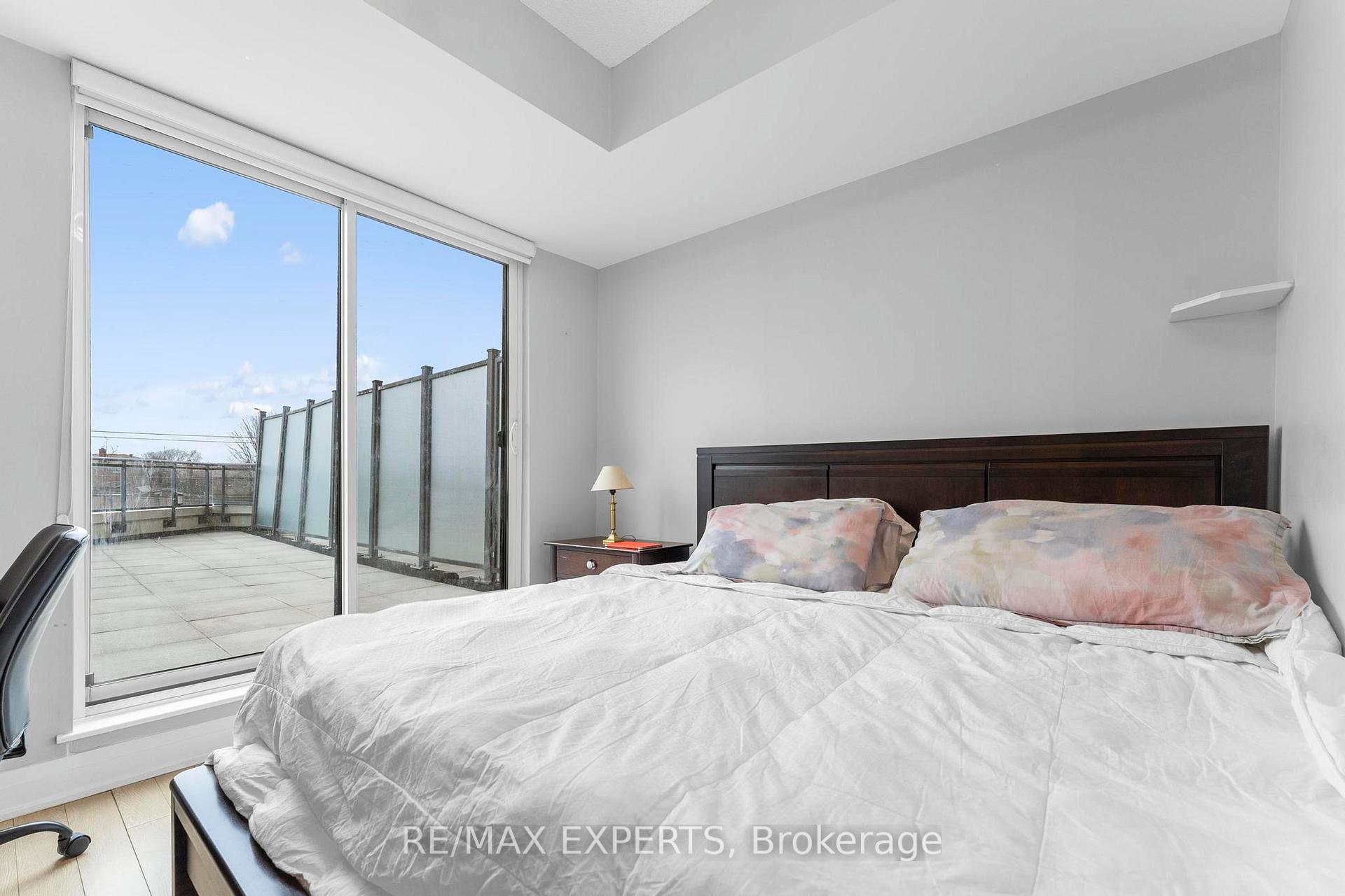 Photo 15 of Unit 201, 12 Woodstream Boulevard, Vaughan, Vaughan Grove — HOMEH