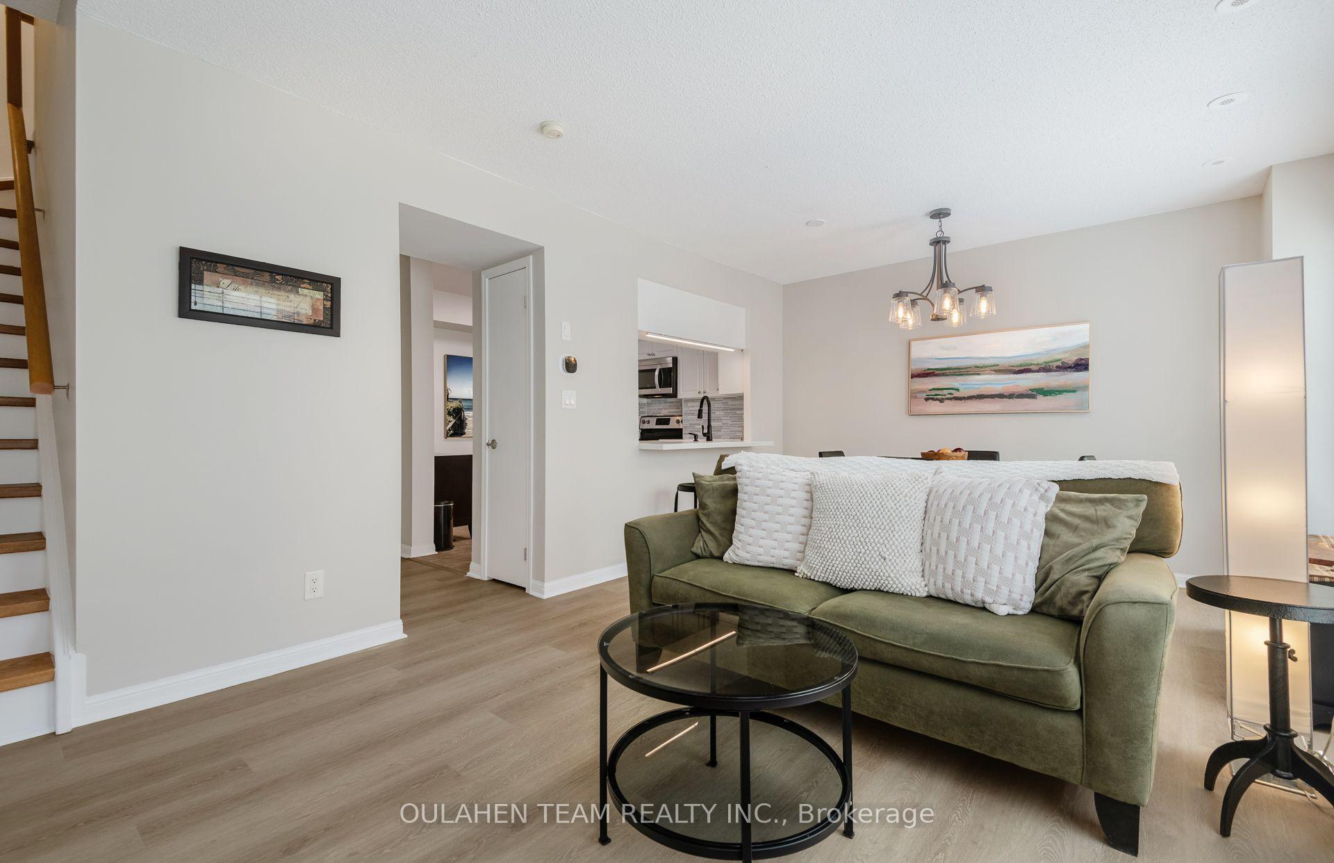 Photo 5 of Unit 1011, 5 Everson Drive, North York, Willowdale East — HOMEH