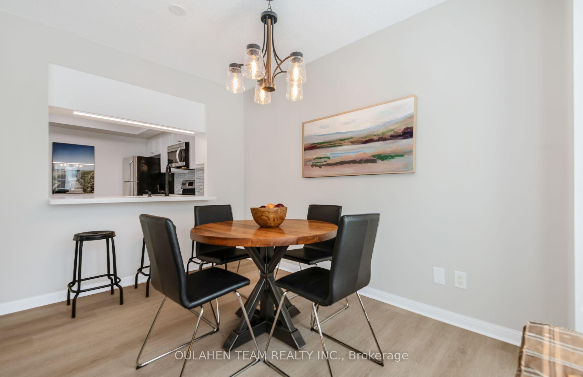 Photo 8 of Unit 1011, 5 Everson Drive, North York, Willowdale East — HOMEH