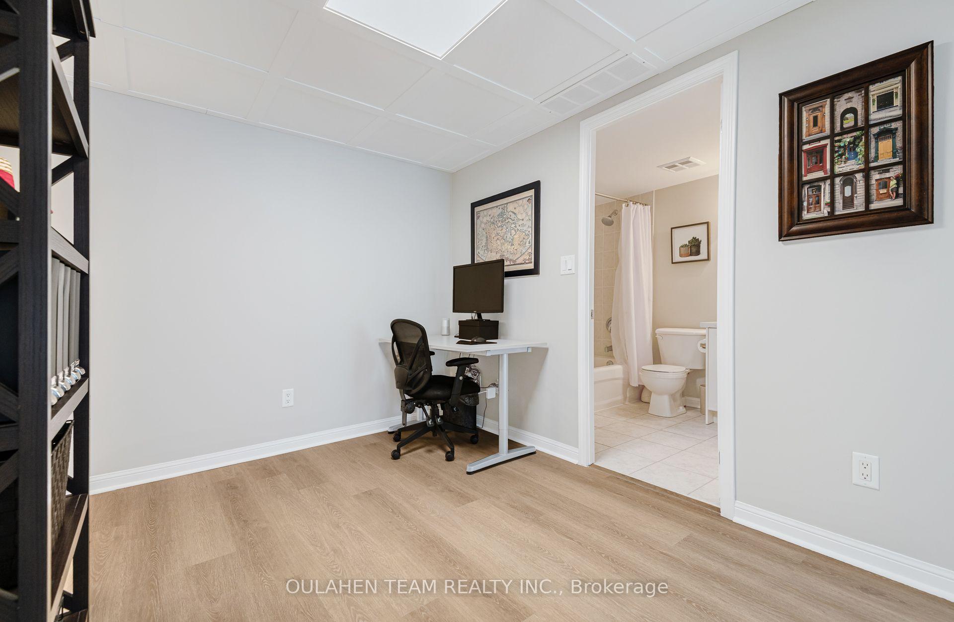 Photo 16 of Unit 1011, 5 Everson Drive, North York, Willowdale East — HOMEH